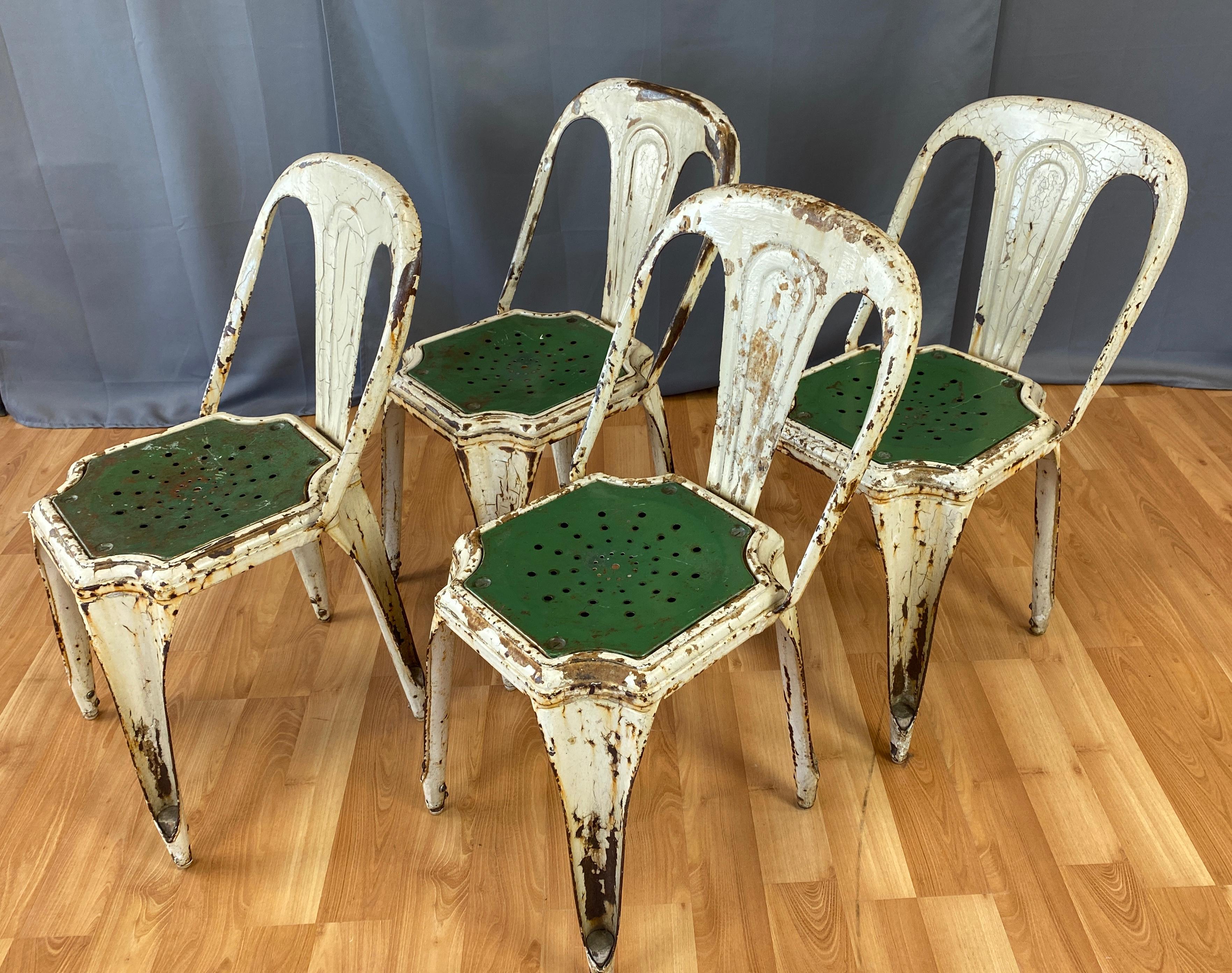 Industriel Ensemble de quatre chaises bistro industrielles empilables par Fibrocit of Belgium en vente