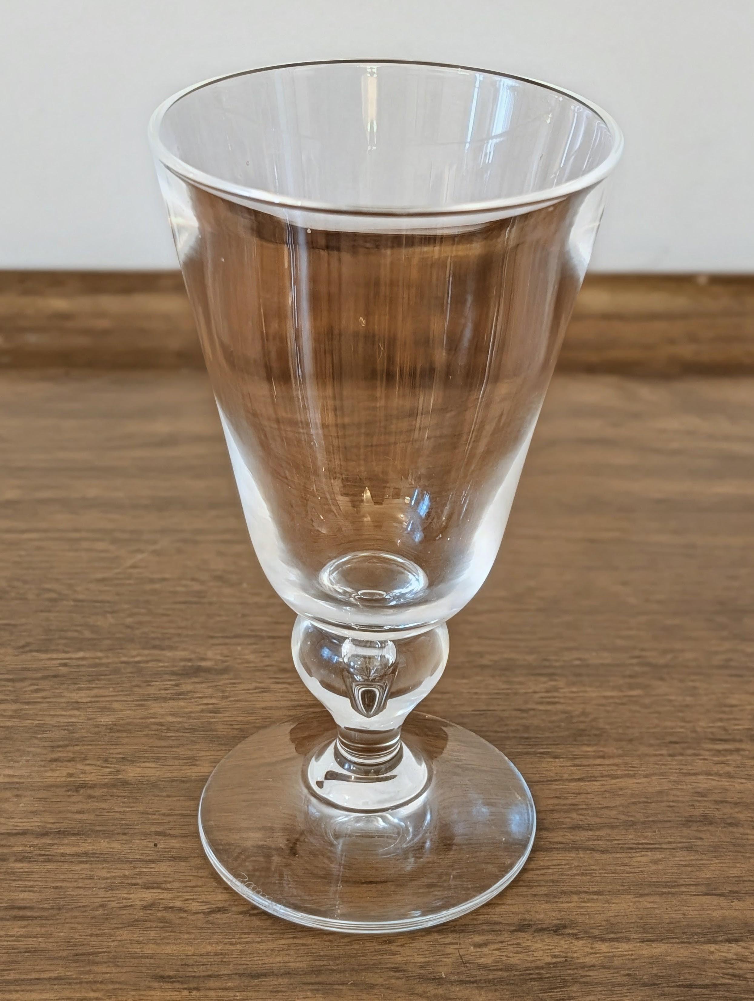 da uomo o donna Set of Four Steuben #7877 Hand-Blown Crystal Water Goblets with Baluster Knop St in vendita