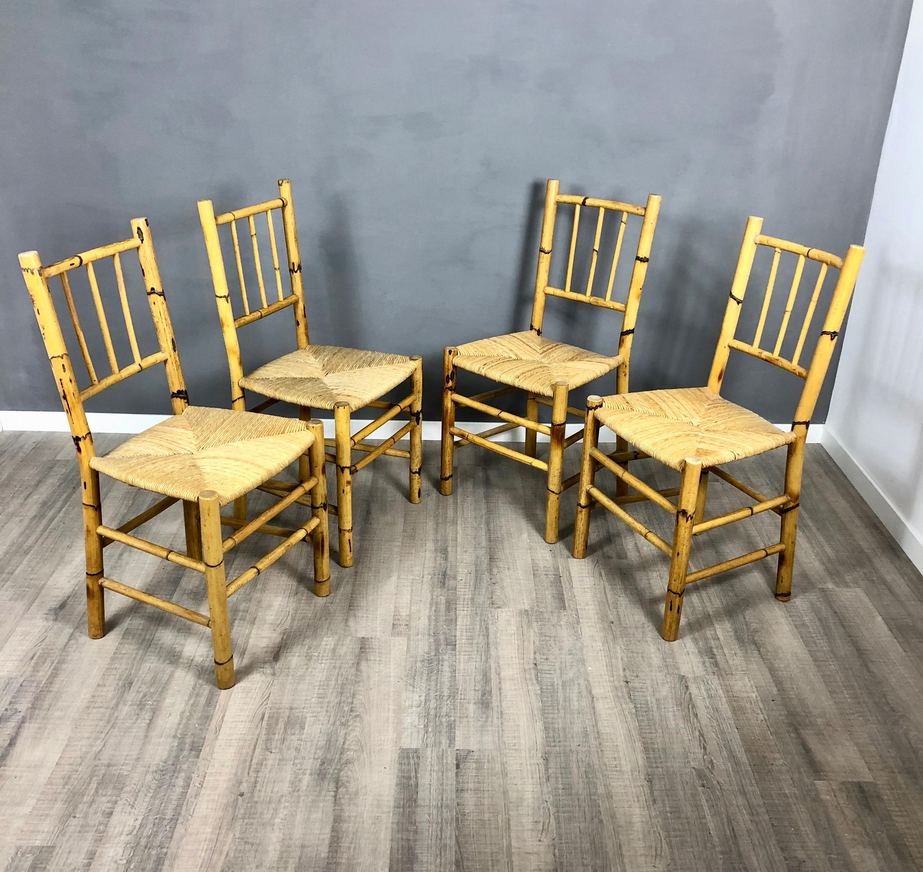 Mid-Century Modern Ensemble de quatre chaises vintage en paille et bambou, Italie, années 1960 en vente