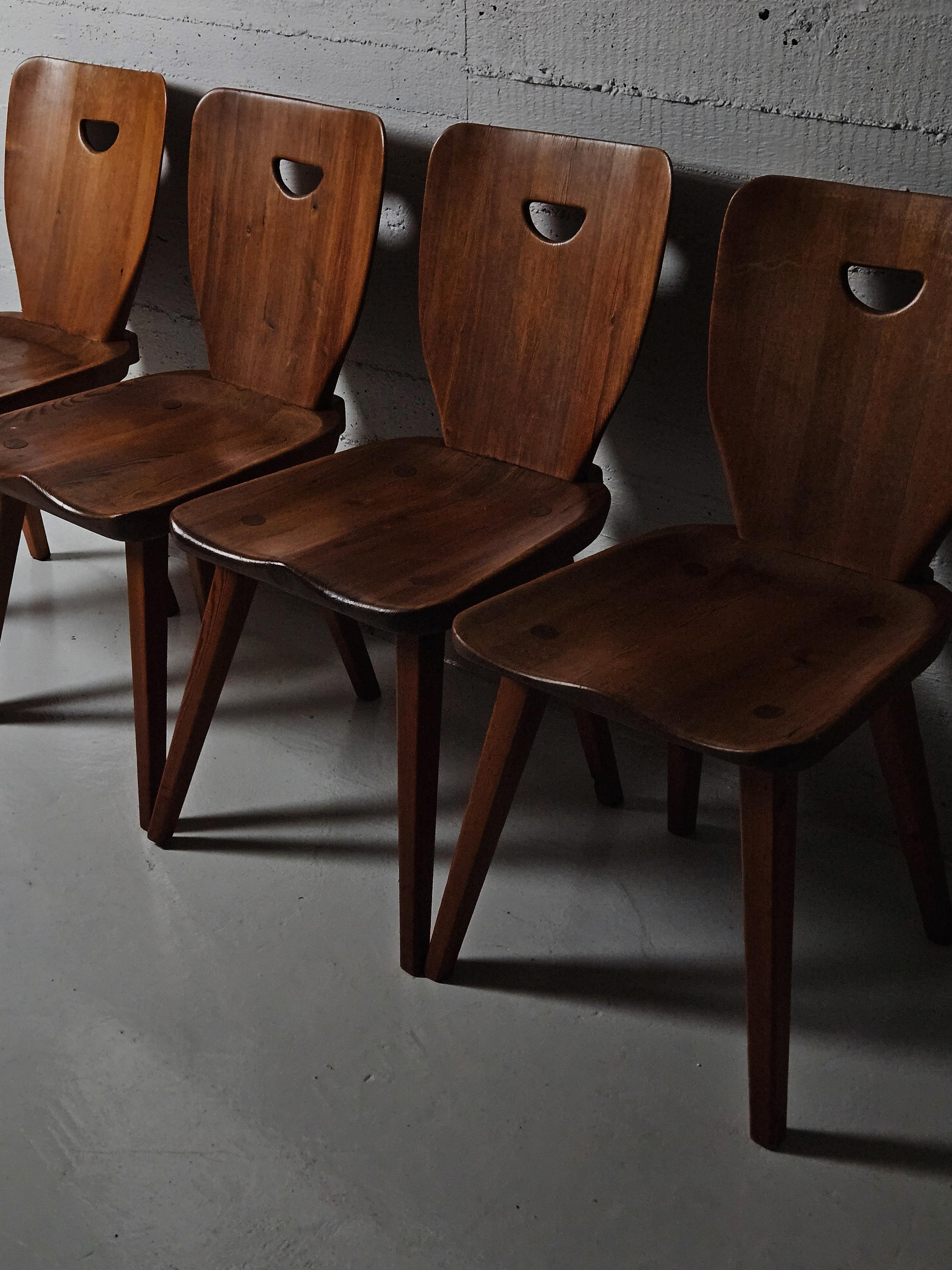 Set di quattro sedie da pranzo in pino di design svedese, anni '30 in vendita 9