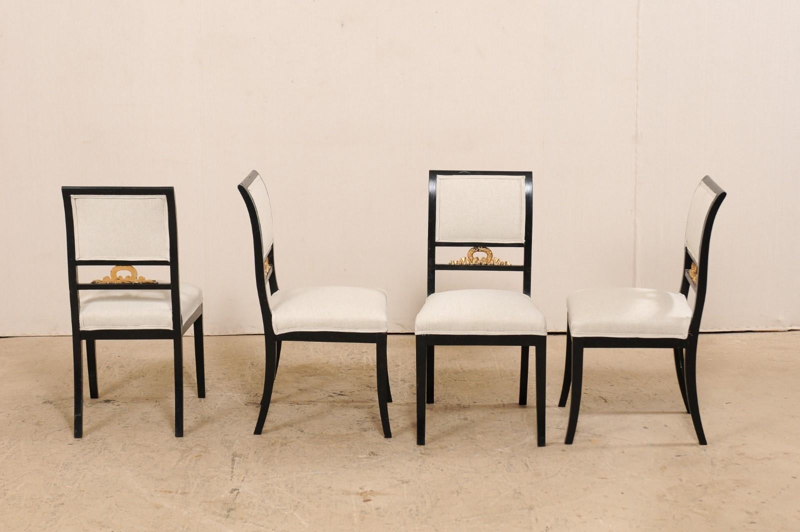 Bois Ensemble de quatre chaises d'appoint suédoises de style Empire par F. Pettersson en vente