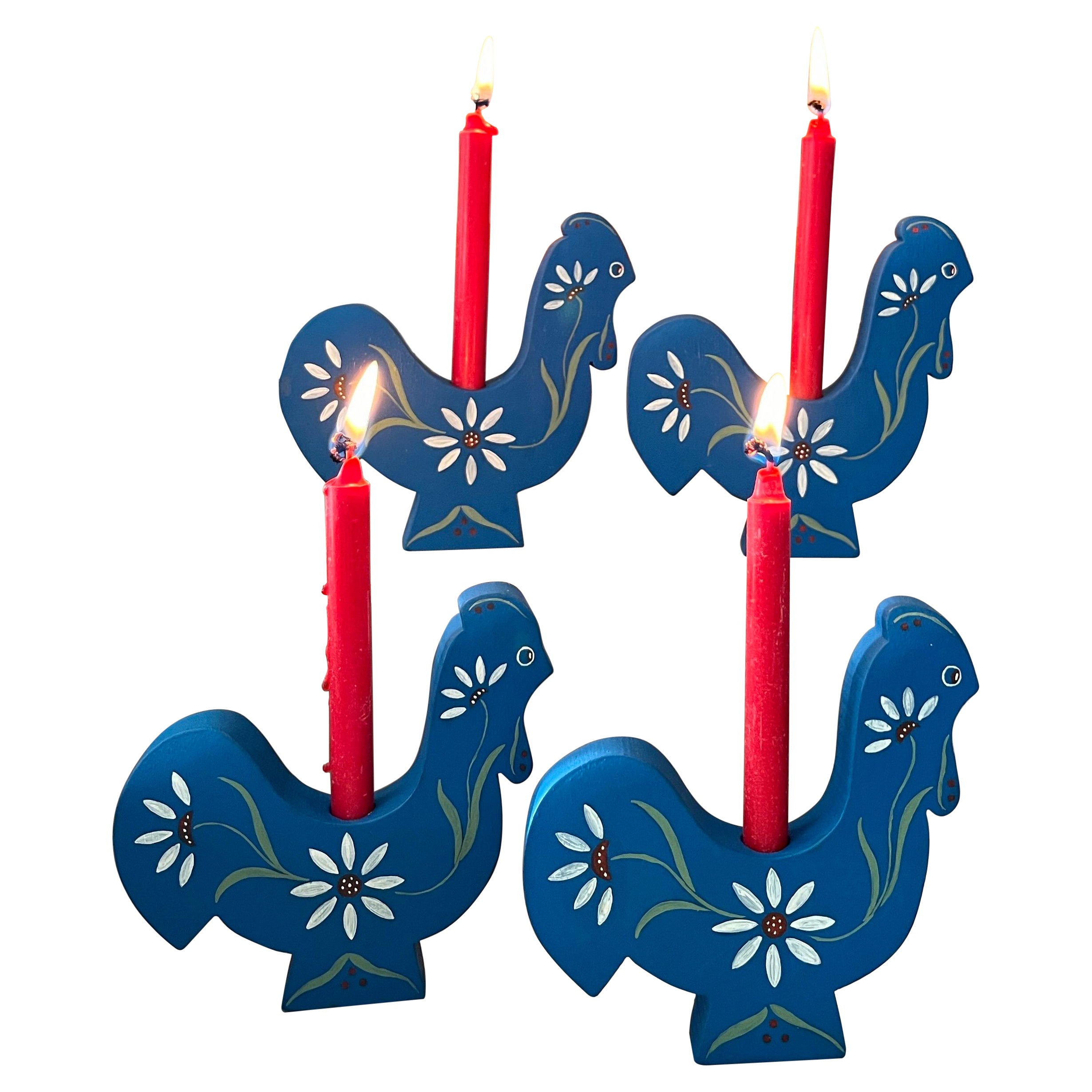 Set di quattro portacandele a forma di gallo in arte popolare svedese, anni 
80 in vendita