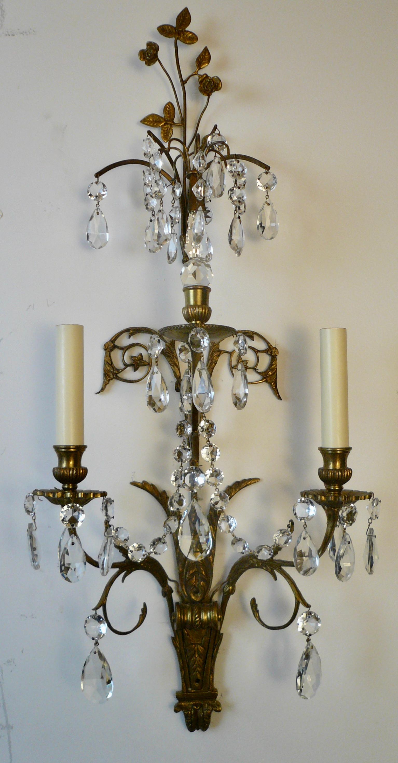 Set of Four Swedish Neo-Classical Style Sconces For Sale 2