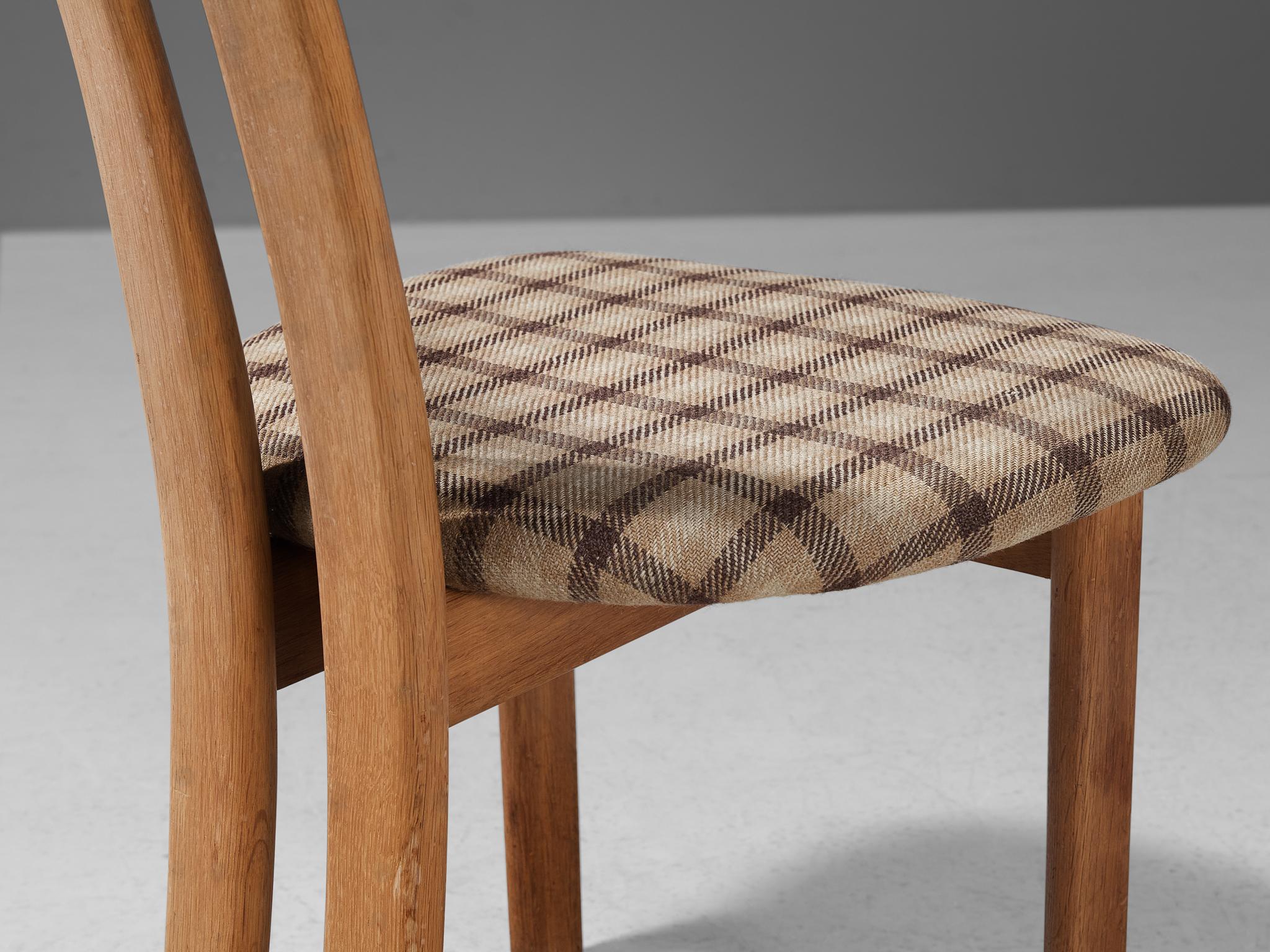 Set of Four 'T-shape' Dining Chairs in Oak and Brown Checkered Upholstery 3