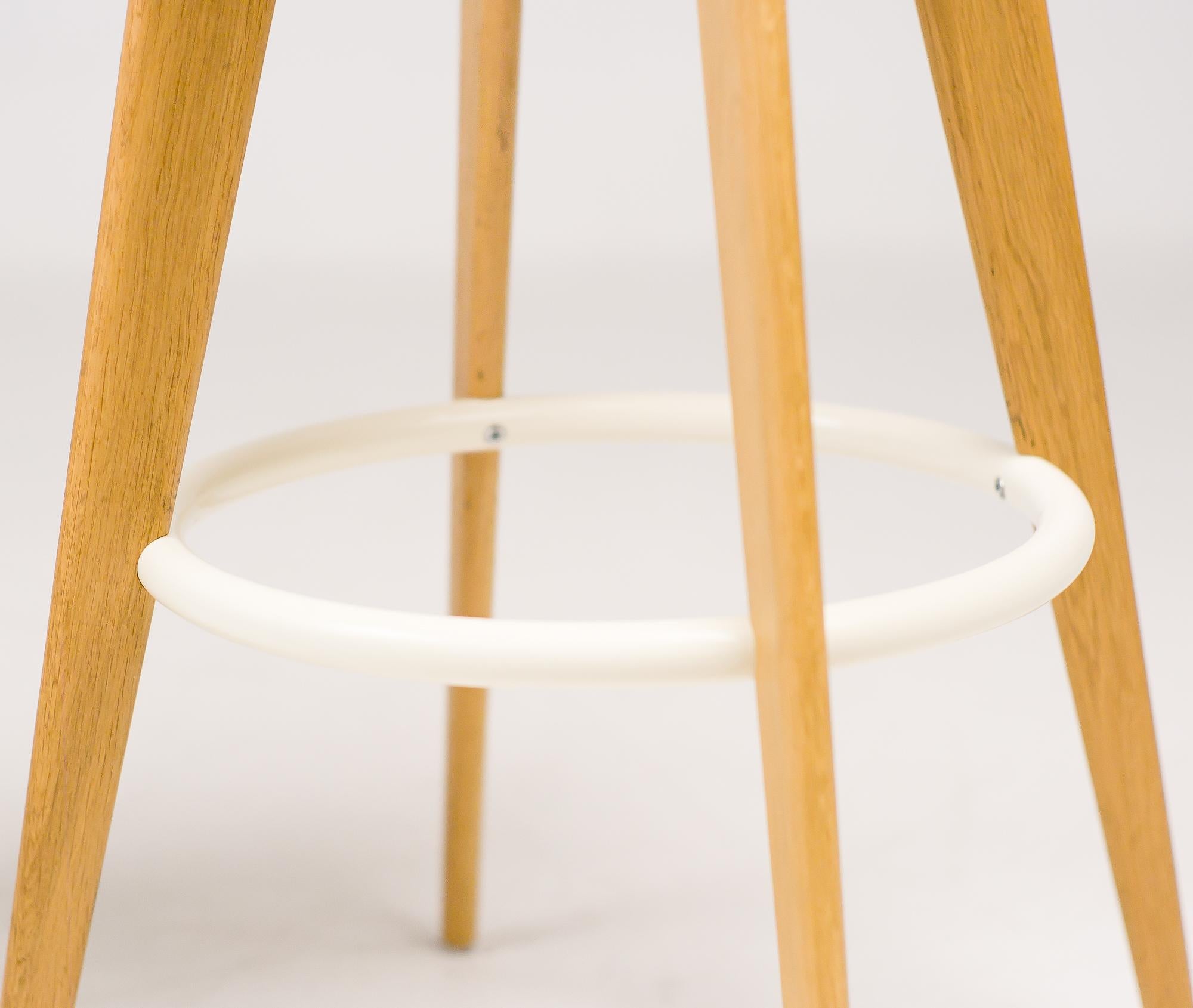 Enameled Set of Four Tabouret Haut Barstools by Jean Prouvé