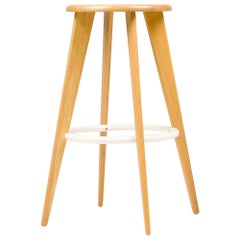 Ensemble de quatre tabourets de bar Tabouret Haut de Jean Prouvé