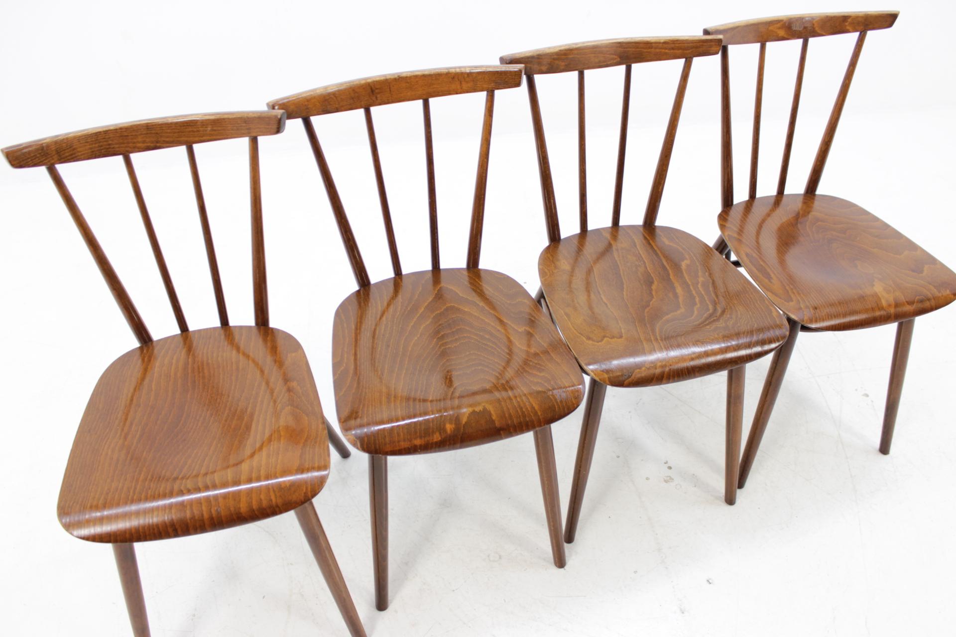 Milieu du XXe siècle Ensemble de quatre chaises de salle à manger Tatra, Tchécoslovaquie, 1960 en vente