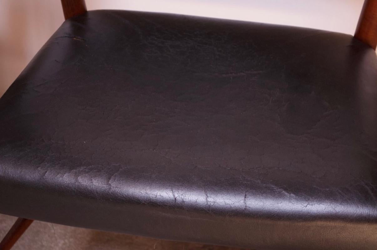 Ensemble de quatre fauteuils en teck et cuir de Kurt Olsen pour Slagelse Møbelværk en vente 10