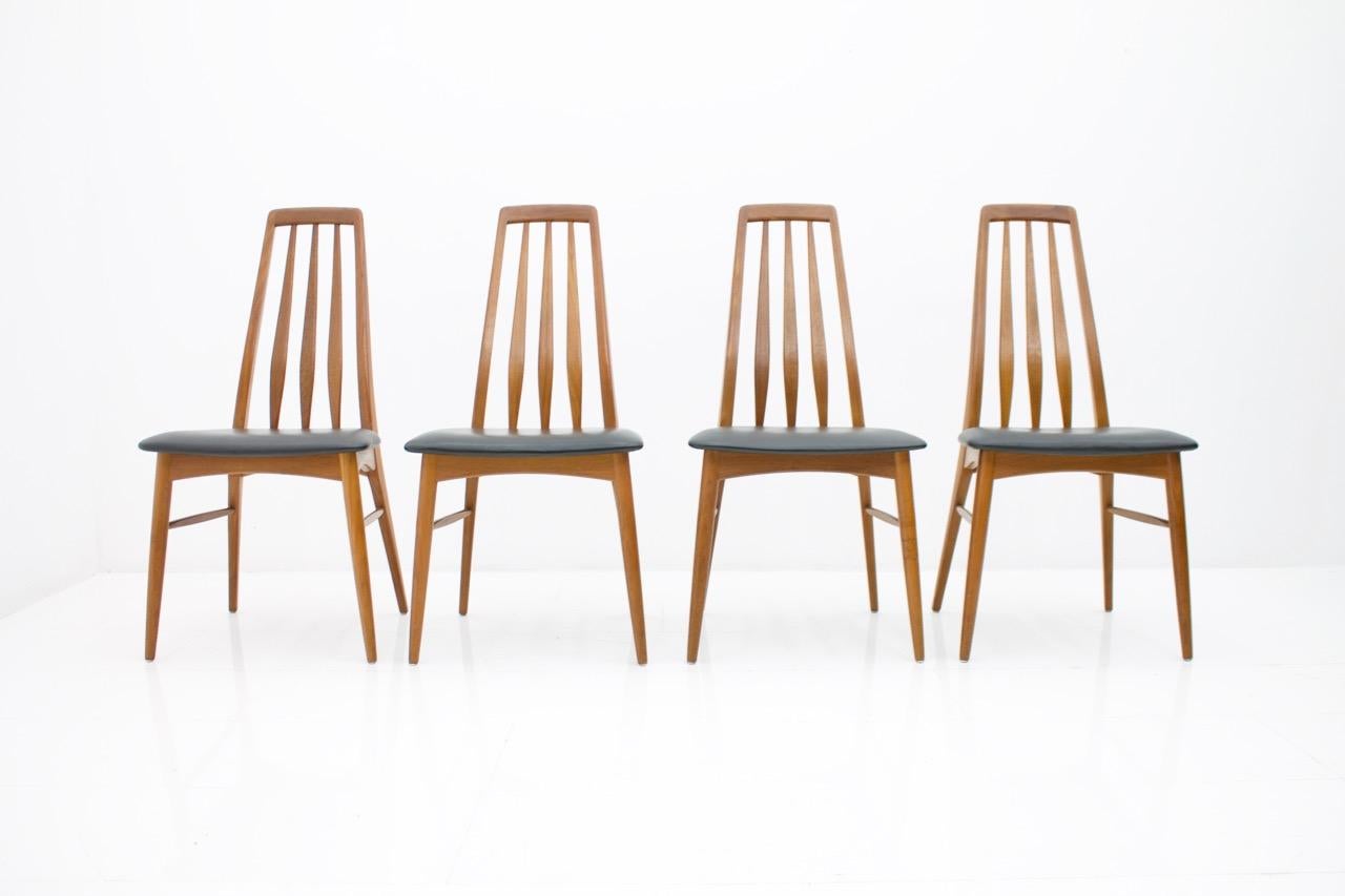 Set of four Niels Koefoed EVA teak dining chairs, Hornslet, Denmark, 1960s Original wool fabric.
Measures: H 96 cm, W 53 cm, D 48 cm, SH 46 cm.
Very good condition.
    