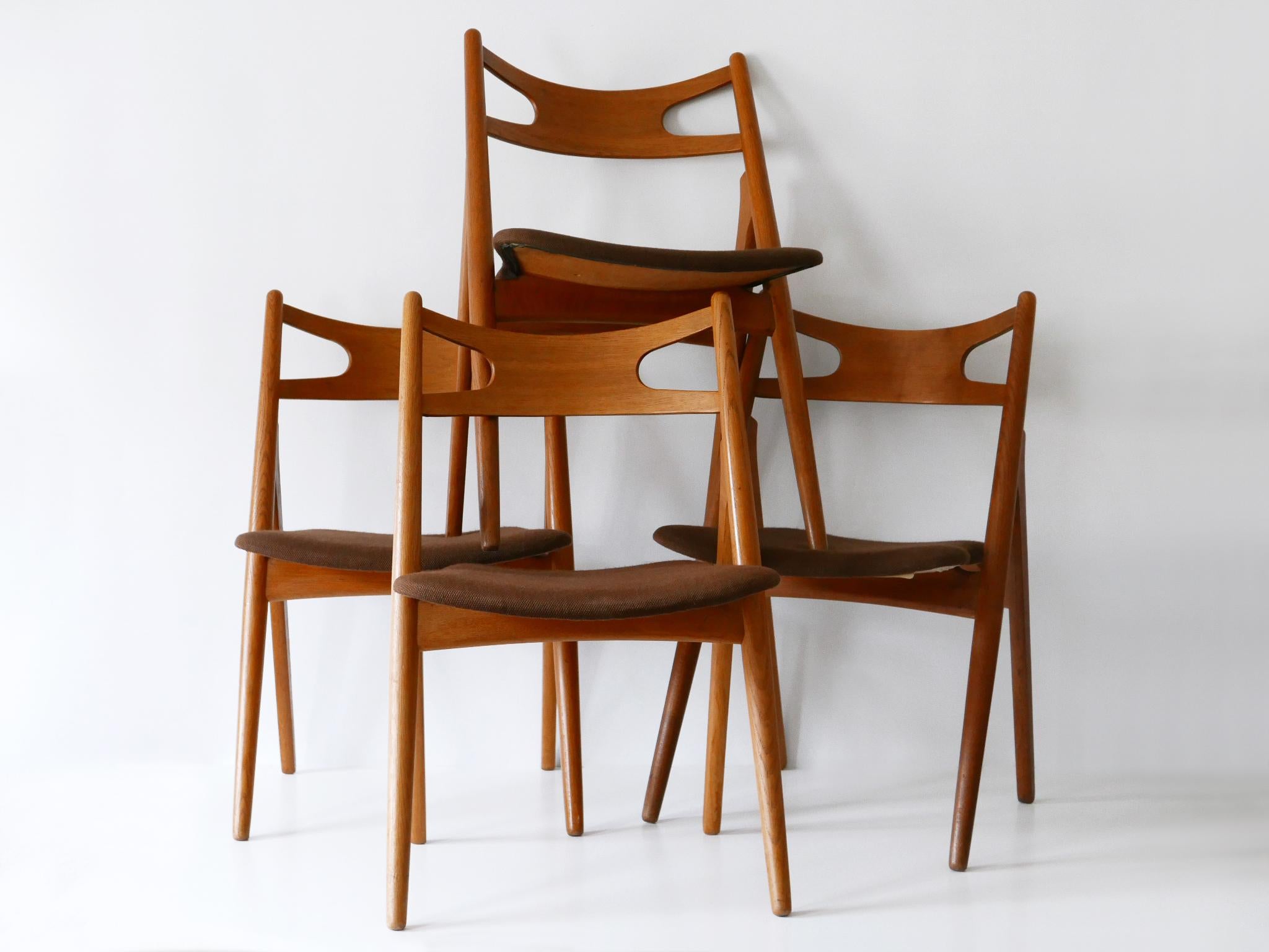 Danois Ensemble de quatre chaises CH-29 Sawbuck en teck par Hans J. Wegner pour Carl Hansen & Søn en vente