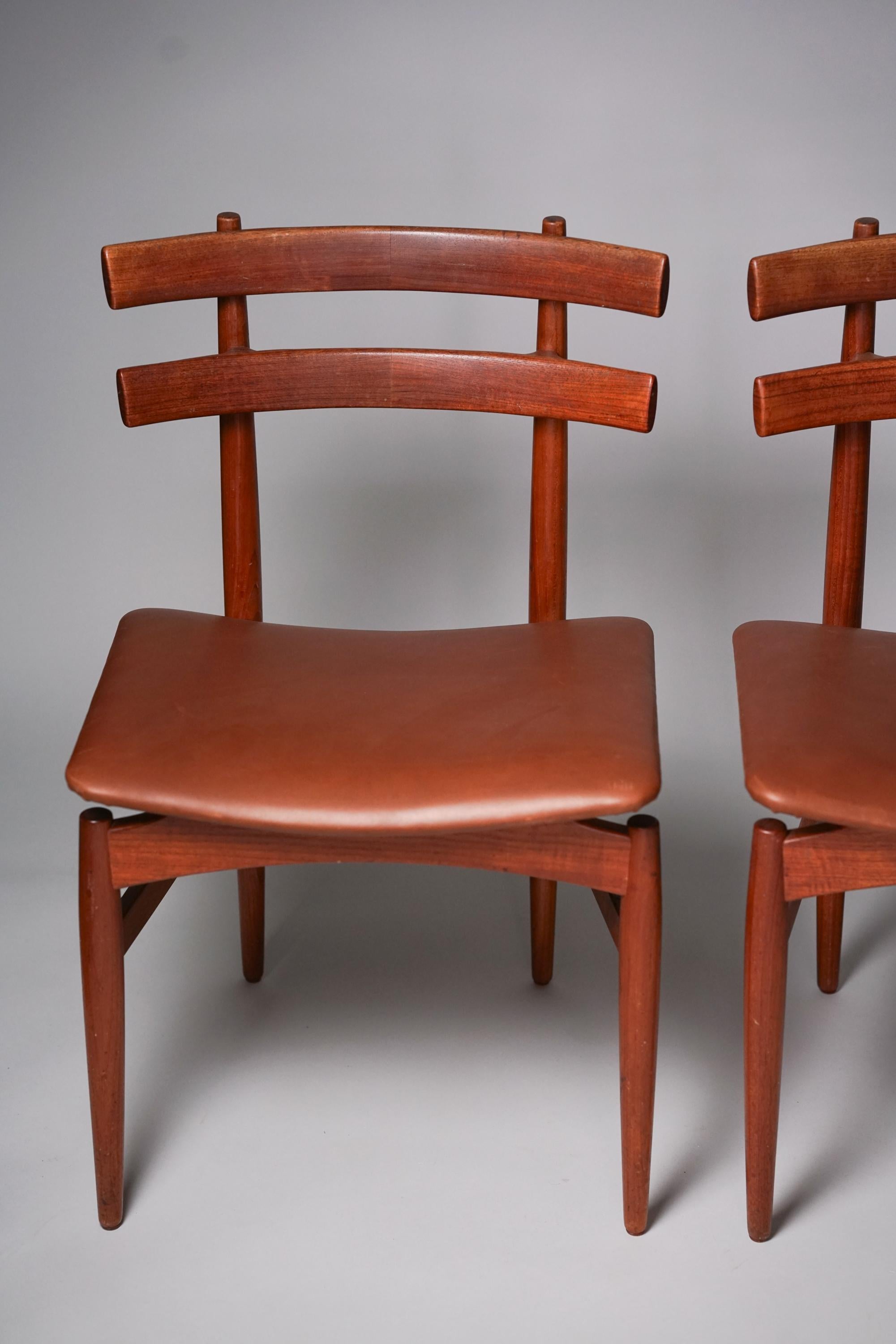 Set di quattro sedie in teak, Poul Hundevad, anni '60 In condizioni buone in vendita a Helsinki, Uusimaa