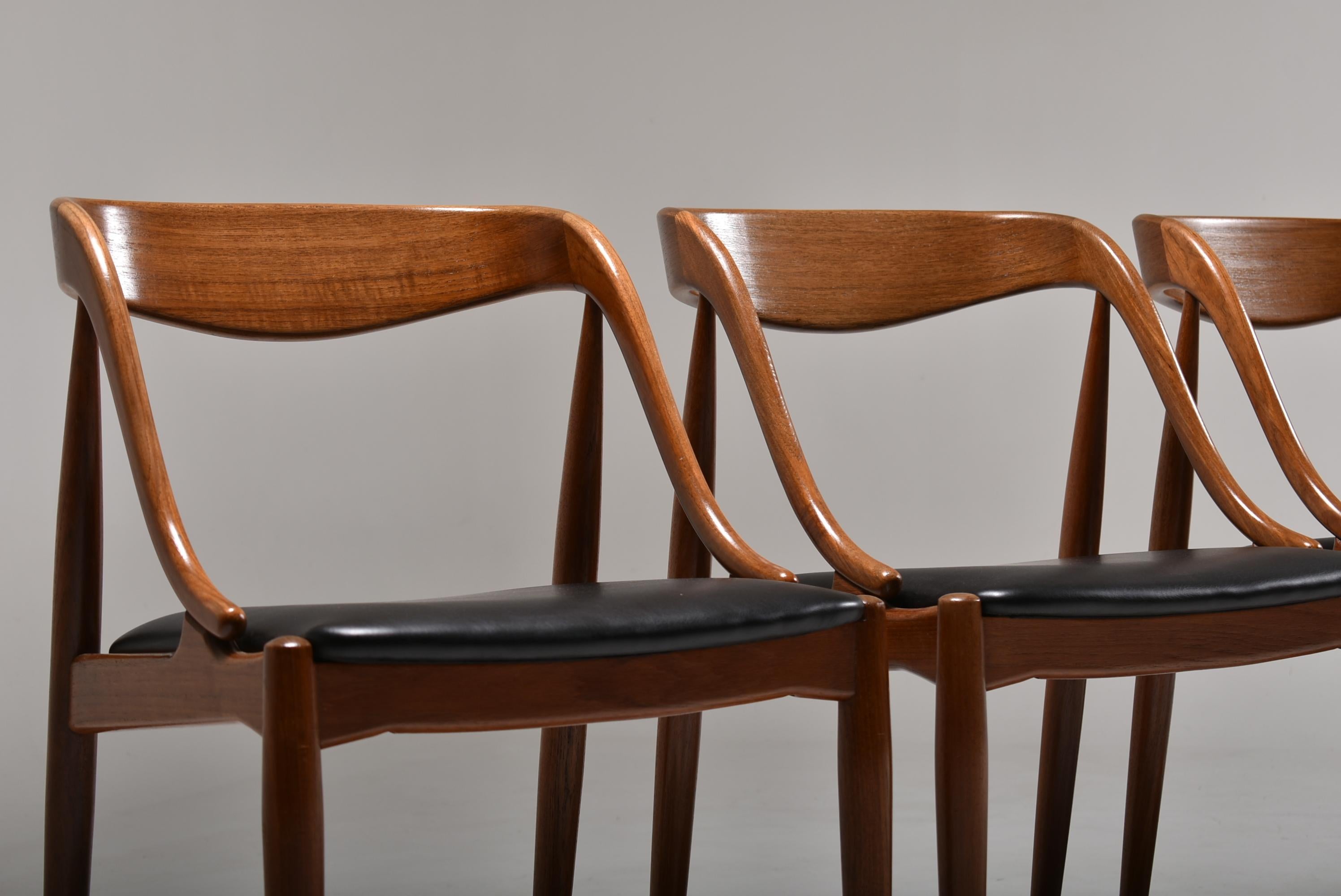 Mid-20th Century Set of Four Teak Dining Chairs by Johannes Andersen for Uldum, Denmark, 1960