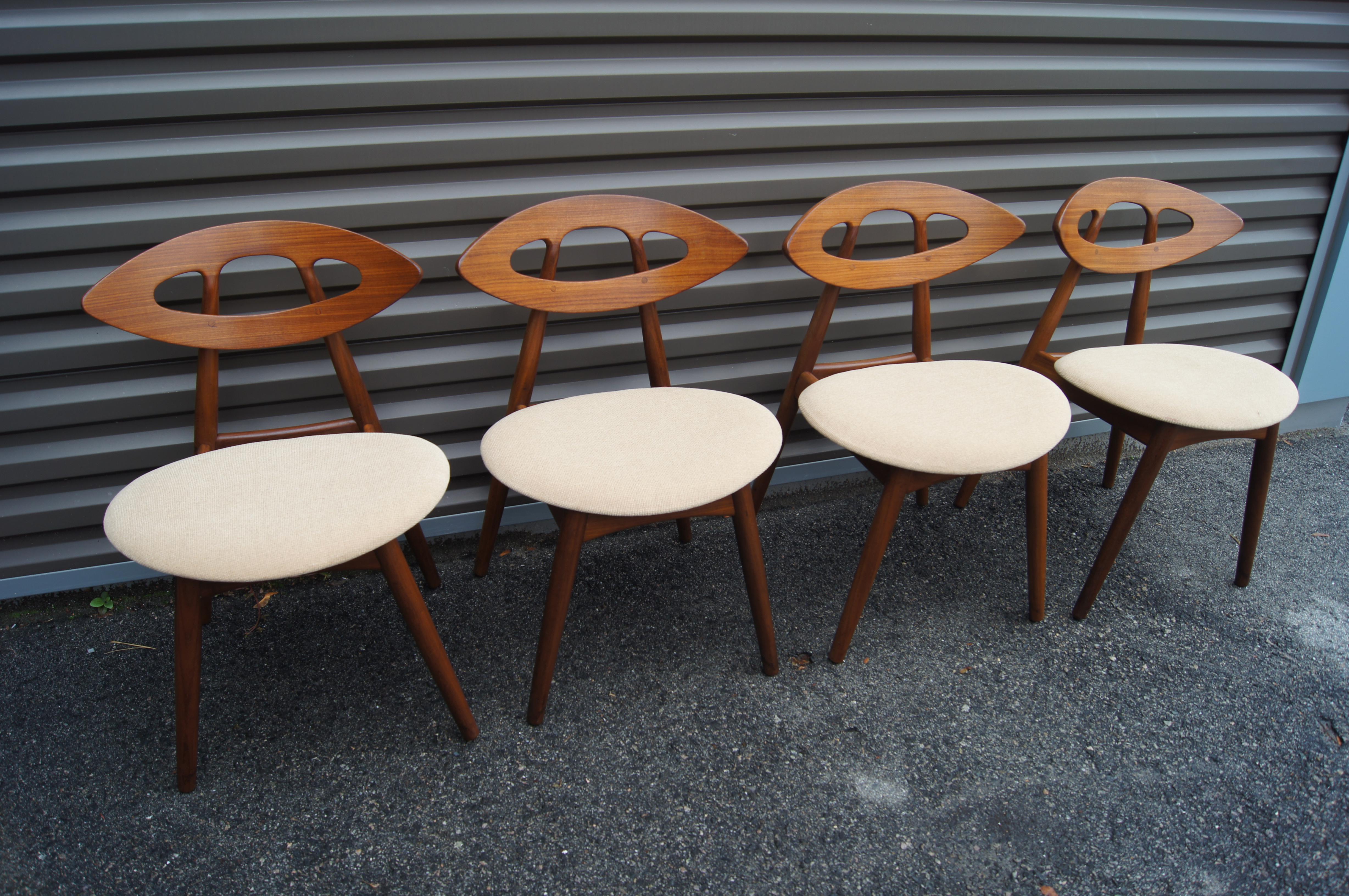 Mid-20th Century Set of Four Teak Eye Chairs by Ejvind A. Johansson for Ivan Gern Møbelfabrik For Sale