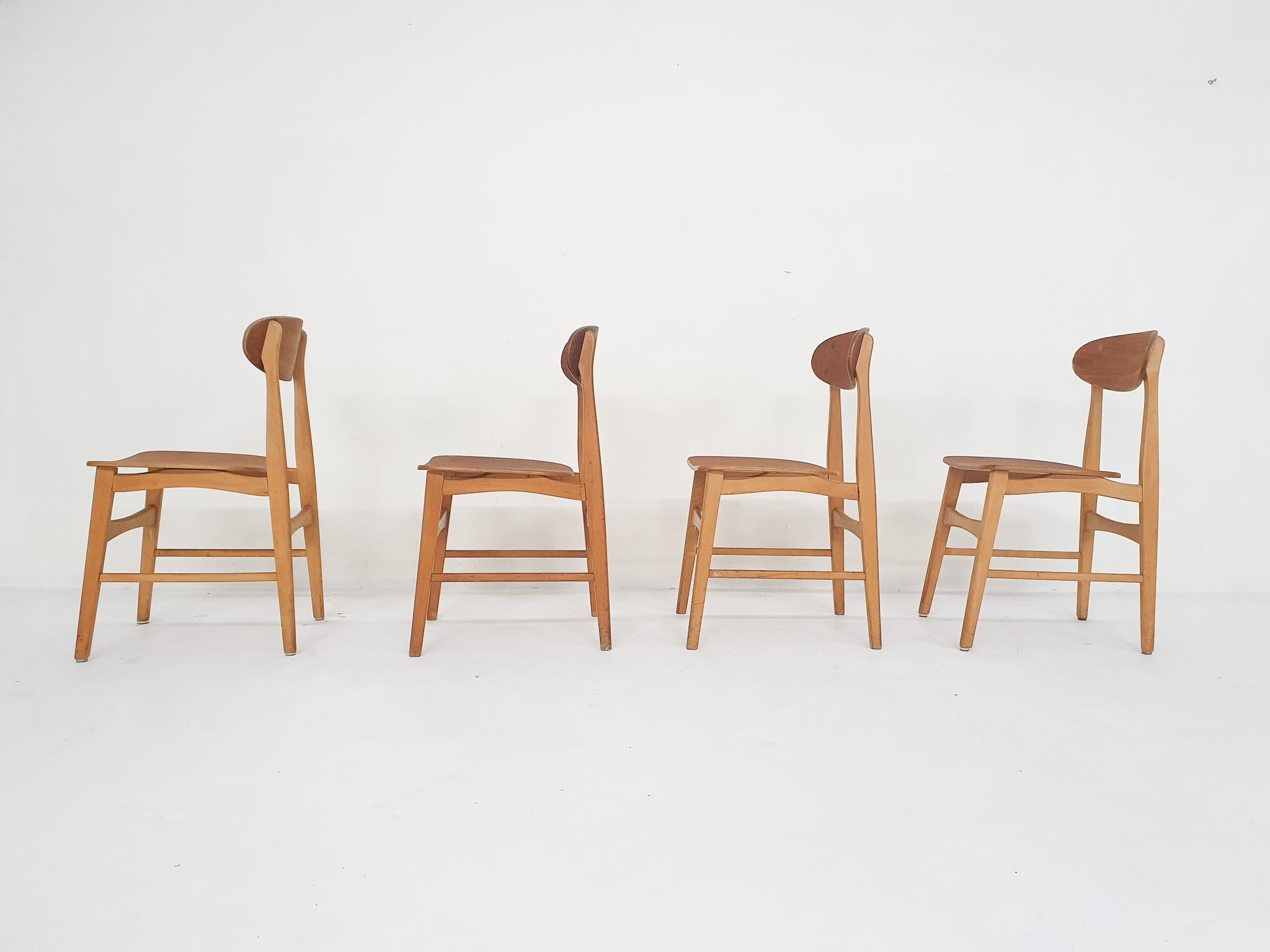 Set of four teak plywood chairs, The Netherlands 1950's In Good Condition For Sale In Amsterdam, NL