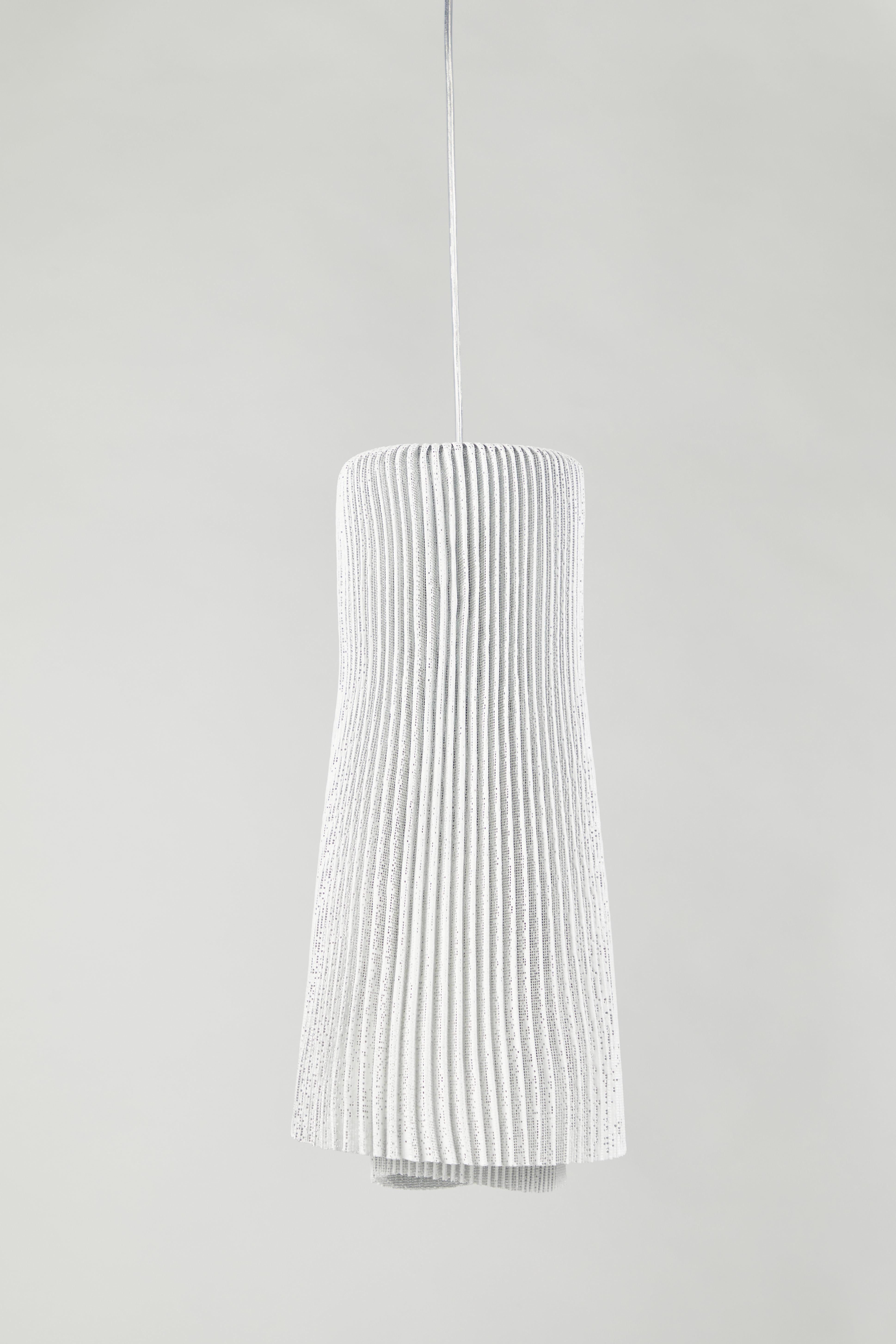 Set of four Tempo Andante pendant lights. Handmade in Spain, the Tempo Andante pendant light by Arturo Alvarez is a delicate and charming fixture, its seemingly soft and flowing shade is composed of carefully rolled stainless steel mesh. Crafted in