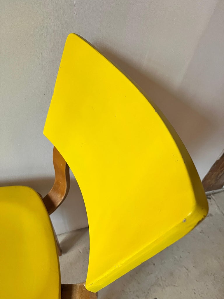 Set of Four Thonet 1216-S17-B1 Bent Plywood Saddle Seat Dining