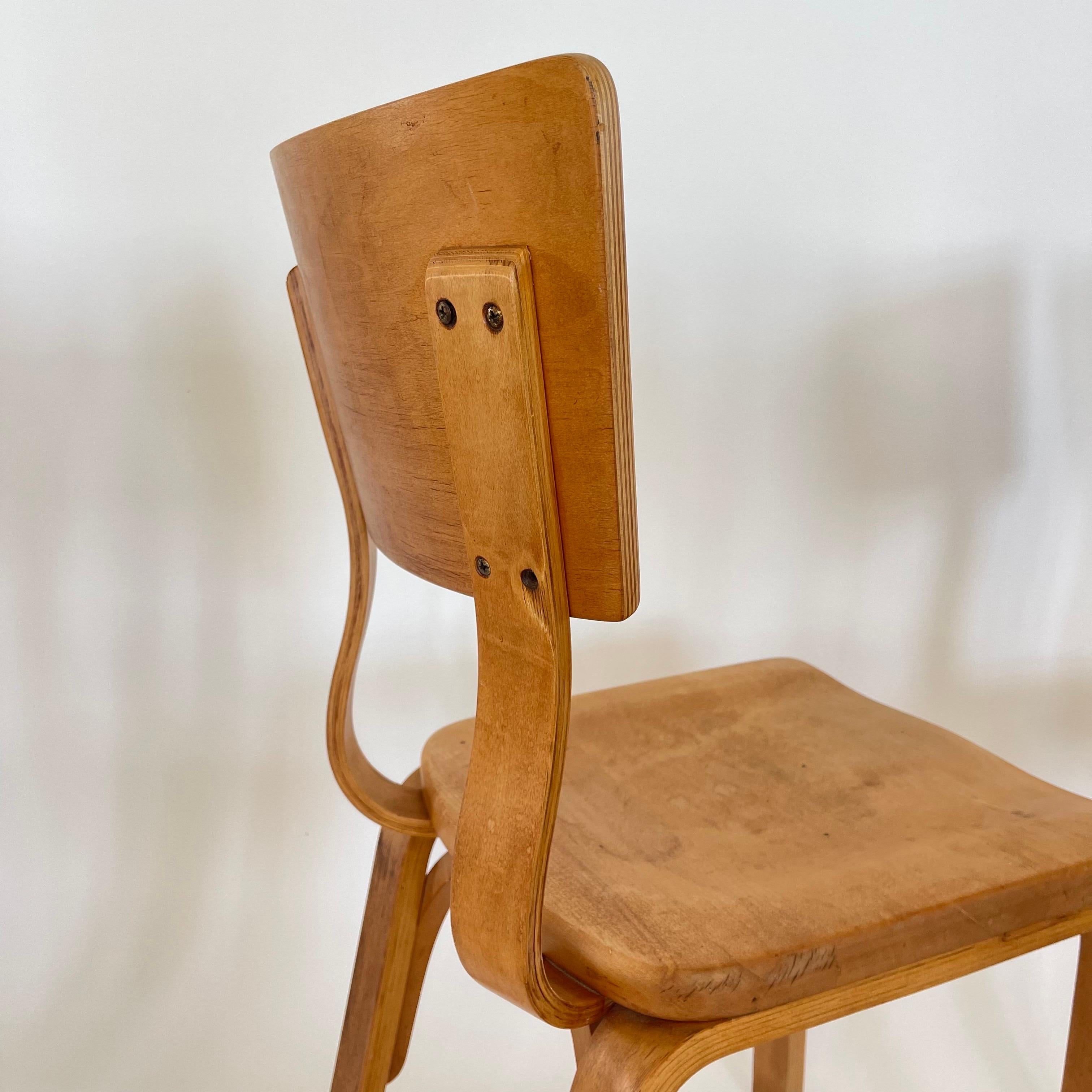 Set of Four Thonet 1216-S17-B1 Bent Plywood Saddle Seat Dining Chairs, 1940s 7
