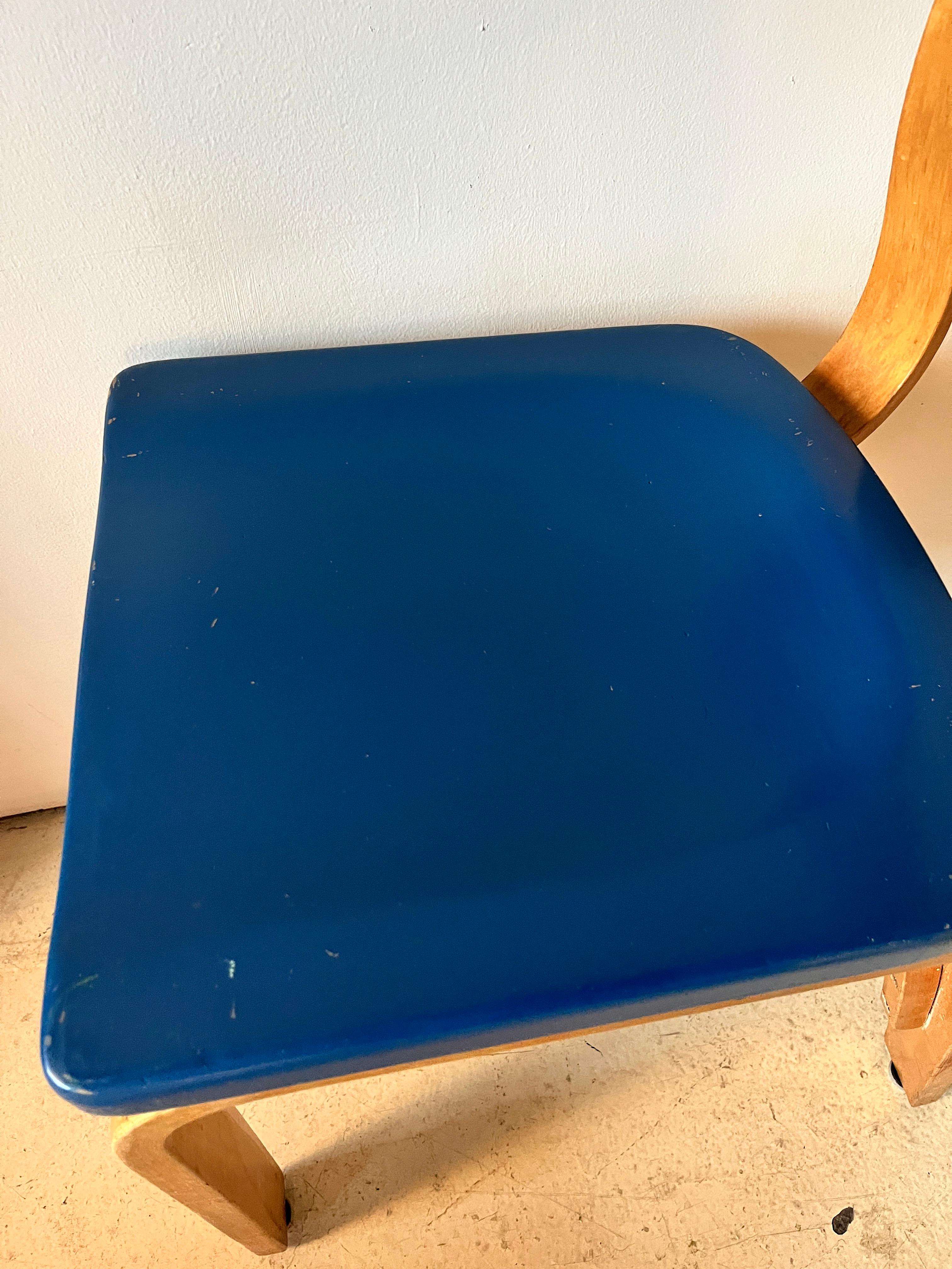 Set of Four Thonet 1216-S17-B1 Bent Plywood Saddle Seat Dining Chairs, 1940s For Sale 9