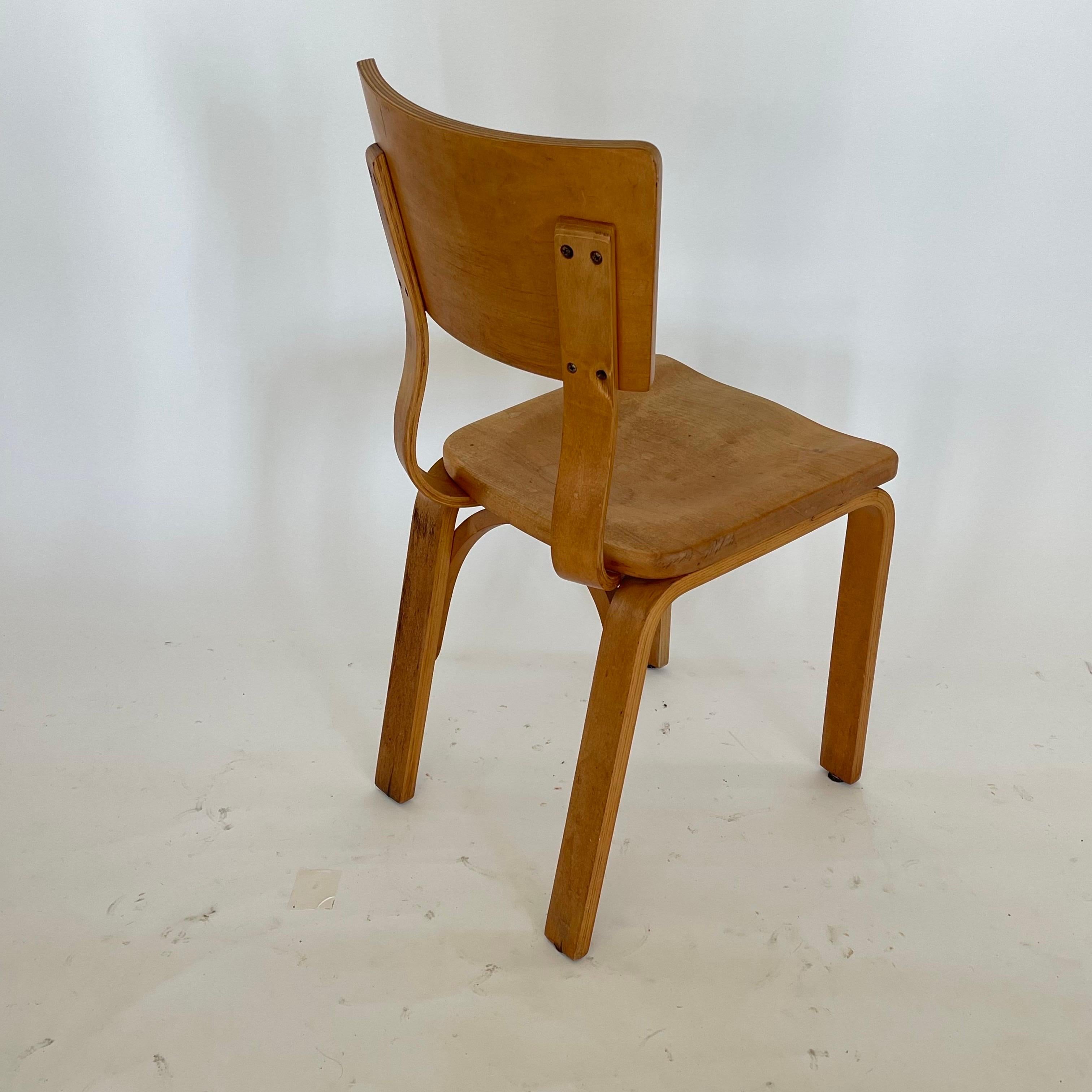 Metal Set of Four Thonet 1216-S17-B1 Bent Plywood Saddle Seat Dining Chairs, 1940s