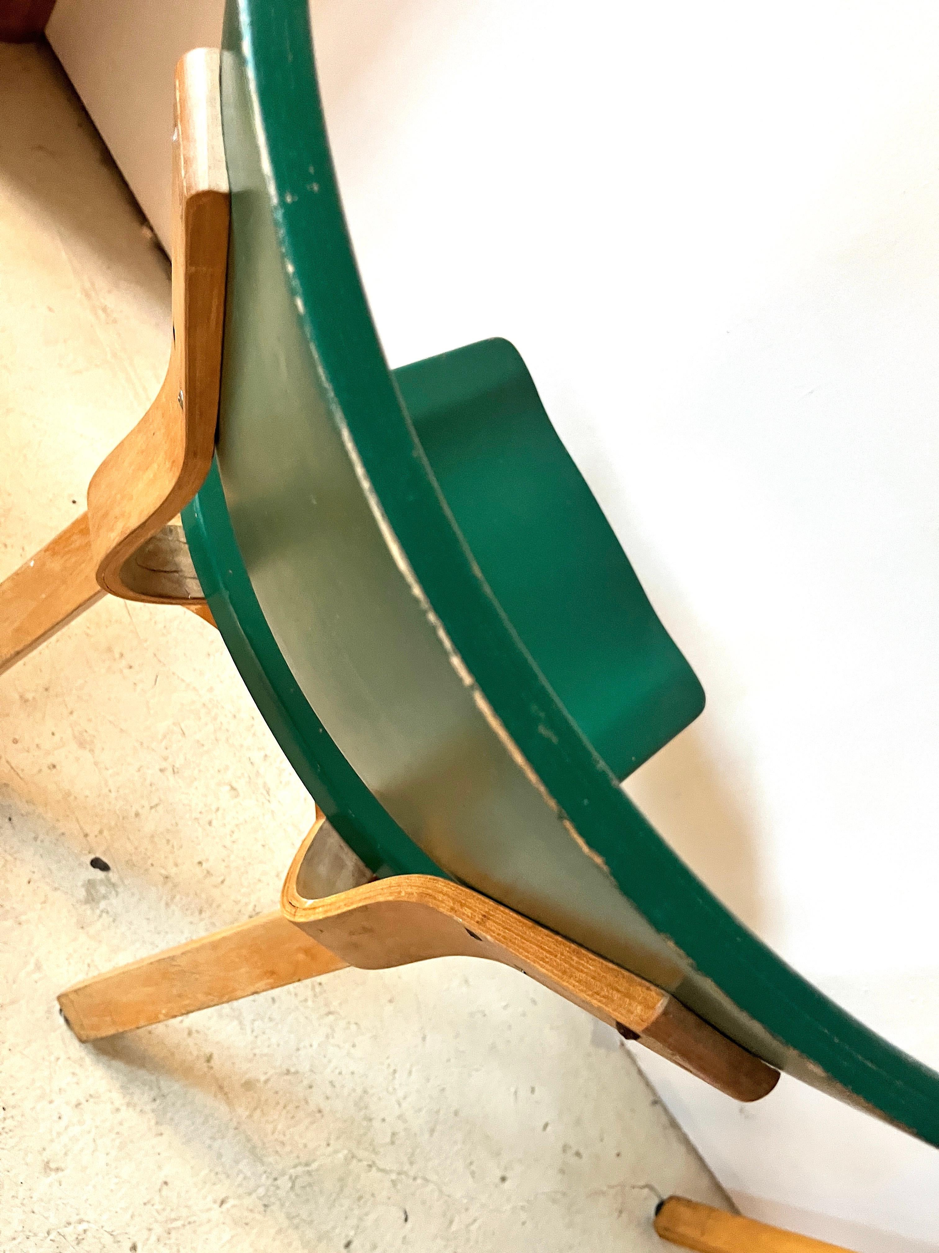 Beech Set of Four Thonet 1216-S17-B1 Bent Plywood Saddle Seat Dining Chairs, 1940s For Sale