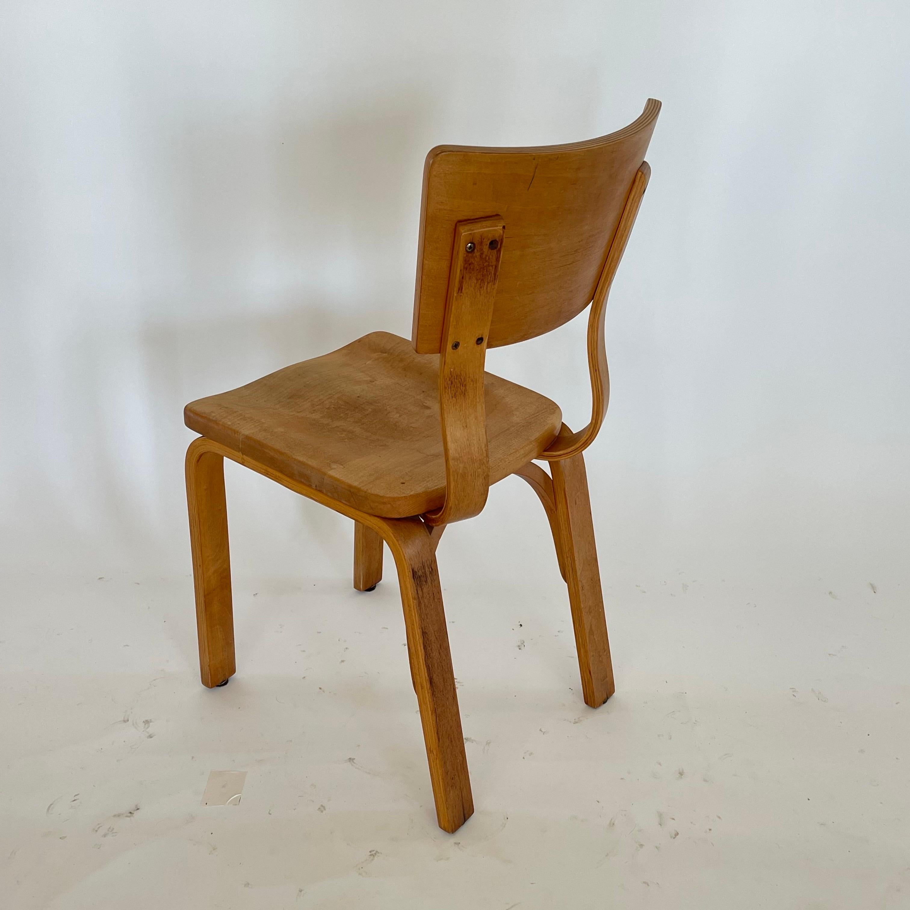 Set of Four Thonet 1216-S17-B1 Bent Plywood Saddle Seat Dining Chairs, 1940s 1