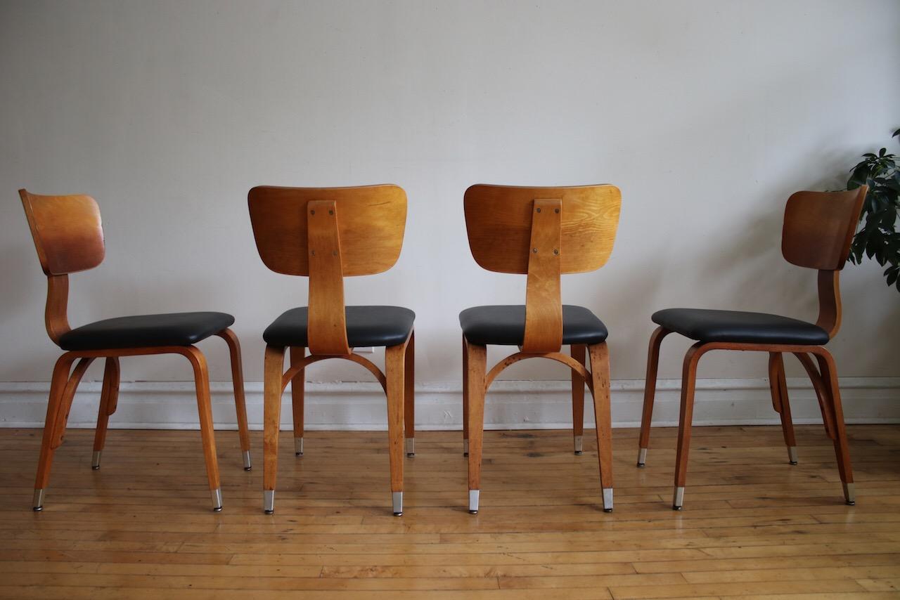 Set of Four Thonet Mid-Century Modern Dining Chairs 3