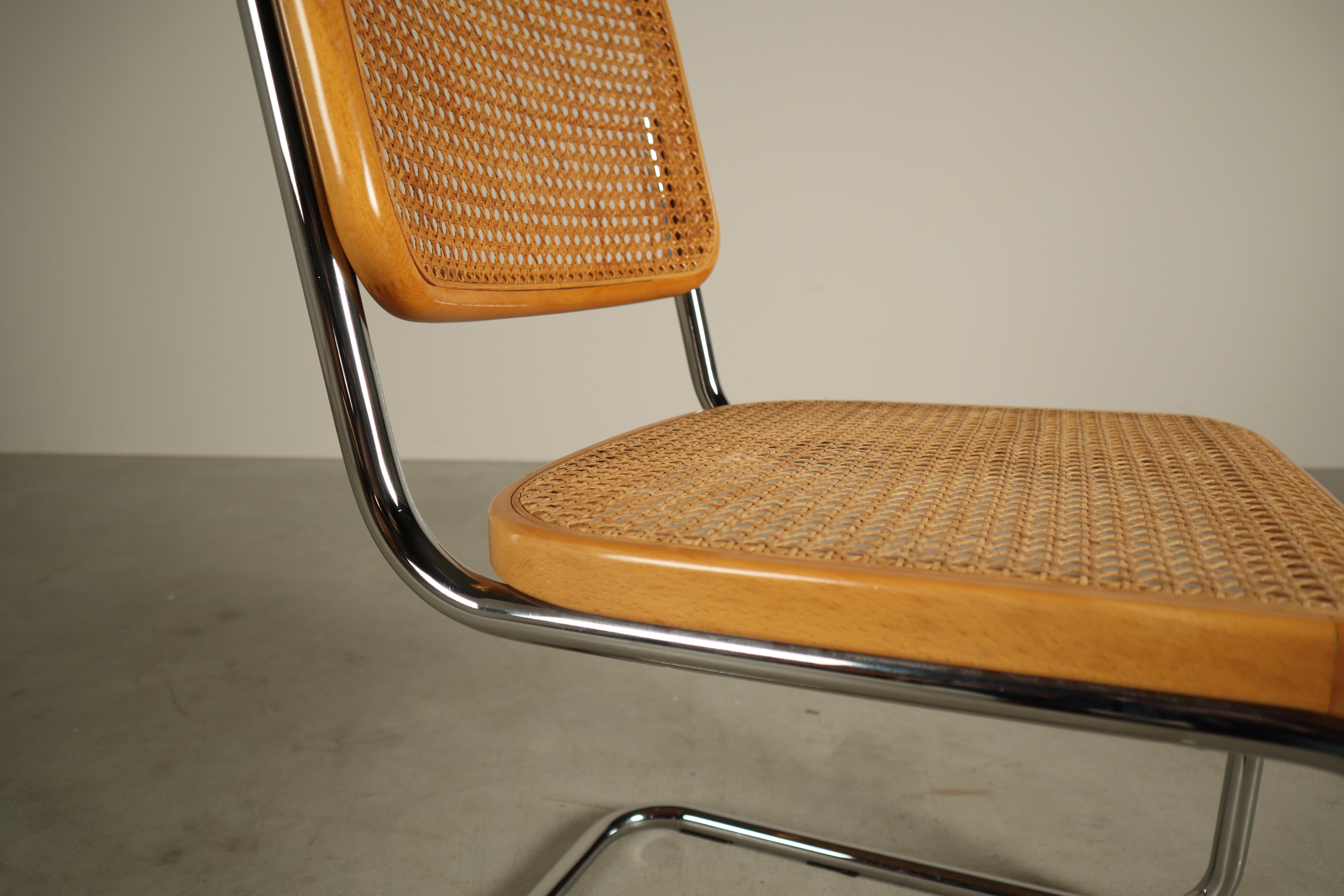Set of four Thonet S32 Chairs by Marcel Breuer, 1983 - Bauhaus classic in beech en venta 10