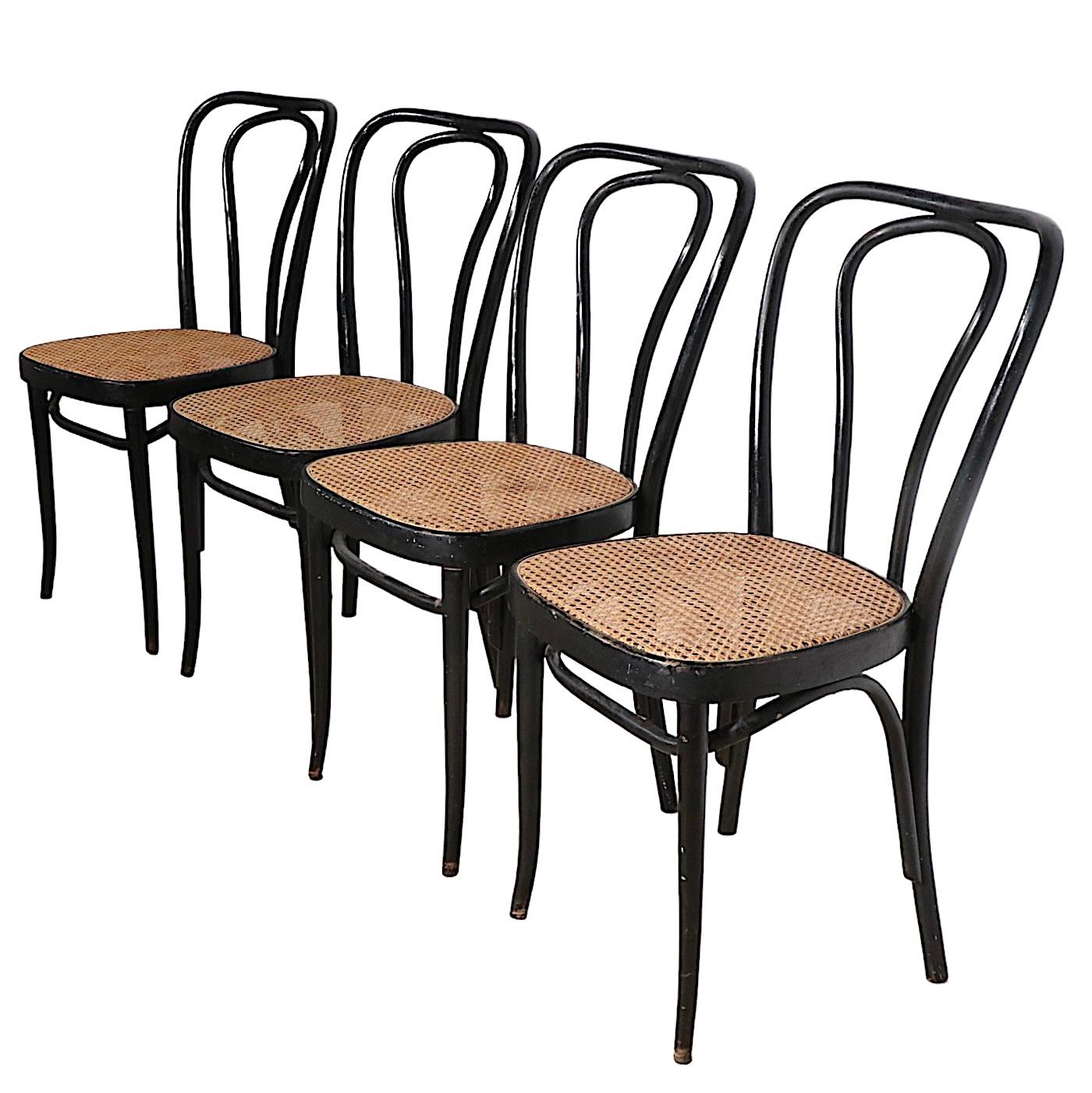Set of Four Thonet Style Dining Cafe Chairs Made in Italy, C 1970’s 5