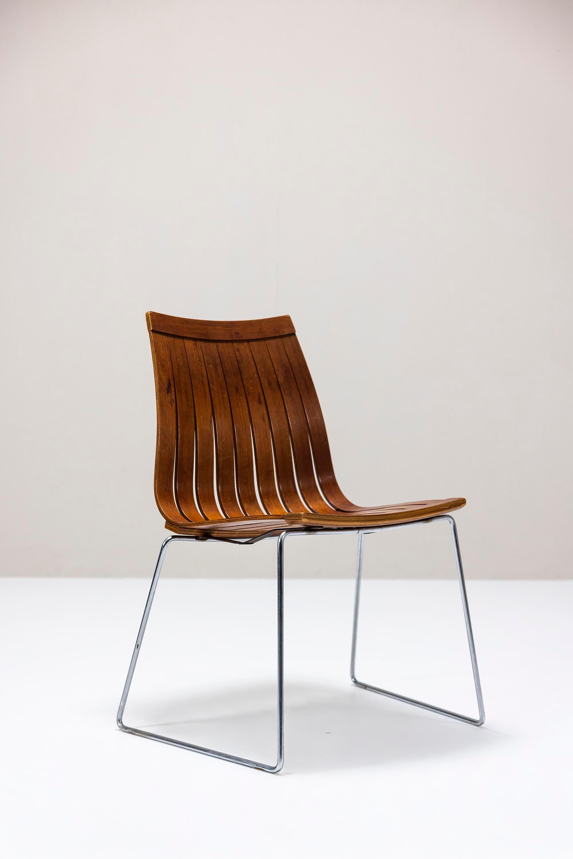 Mid-20th Century Set of Four Tønnestav Dining Chairs by Kjell Richardsen for Tynes Møbelfabrikk For Sale