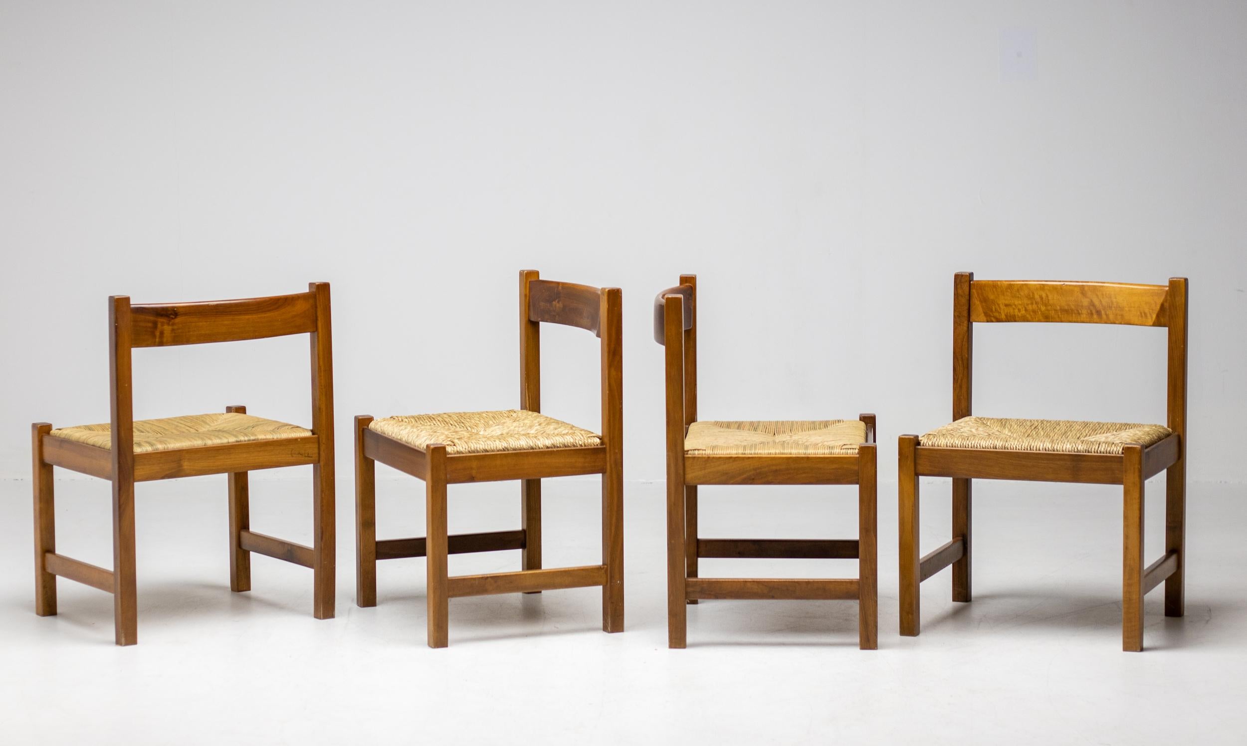 Ensemble de quatre chaises Torbecchia de Giovanni Michelucci pour Poltronova en vente 4
