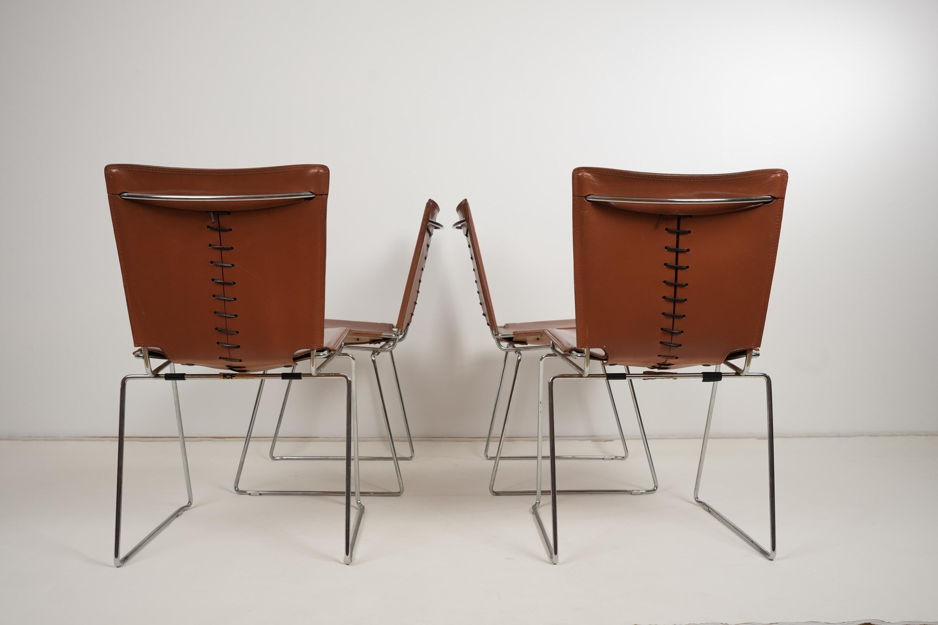 Set of Four Toyoda Hiroyuki for ICF Pelle Leather Chair 1970s For Sale 4