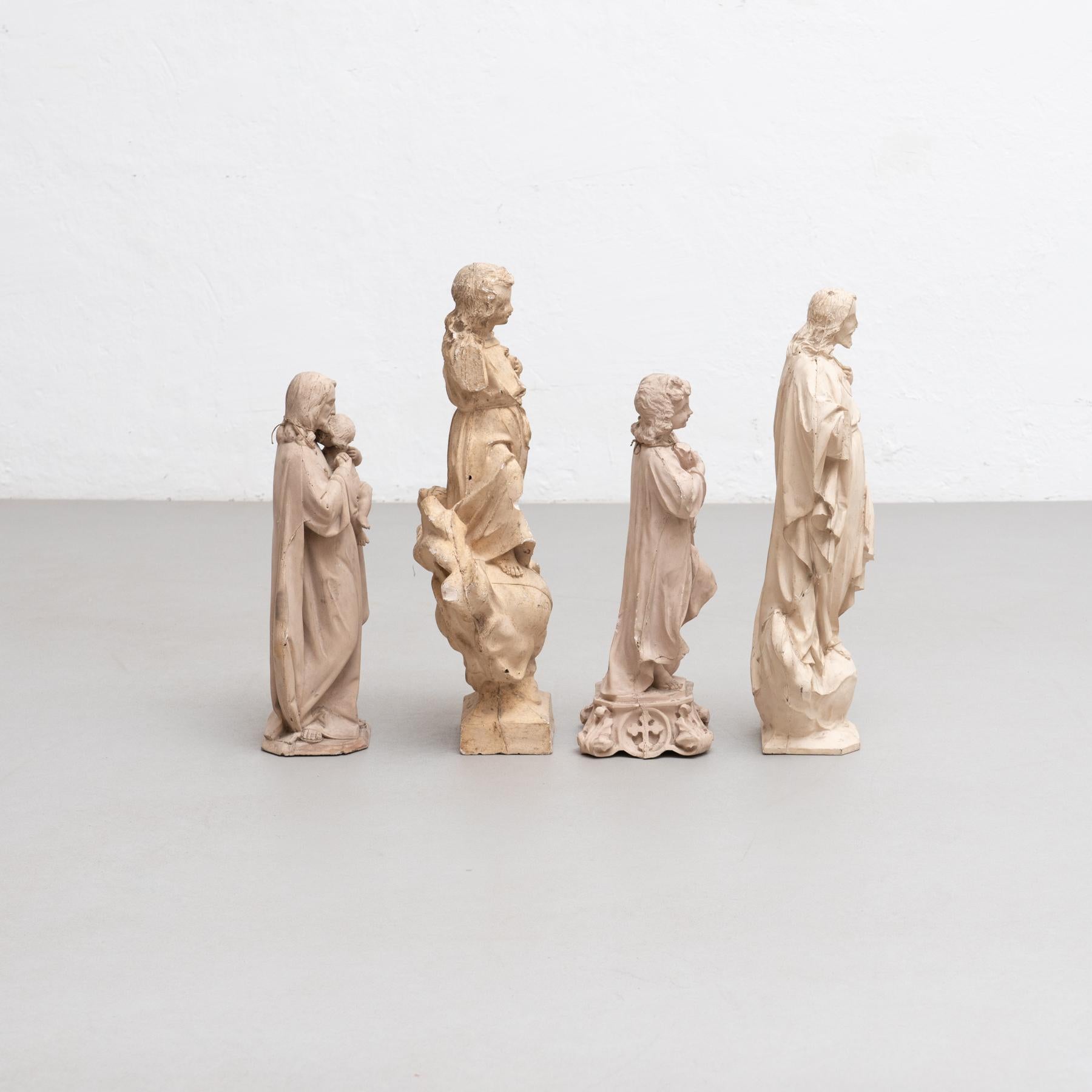 Set of Four Traditional Plaster Figures , circa 1950 For Sale 8