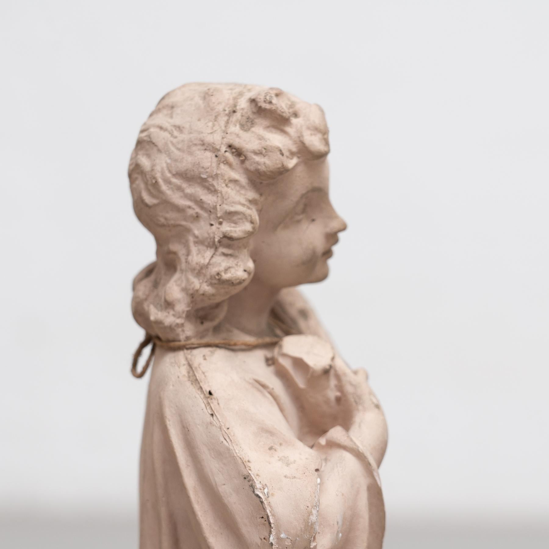 Ensemble de quatre figures traditionnelles en plâtre, vers 1950 en vente 8