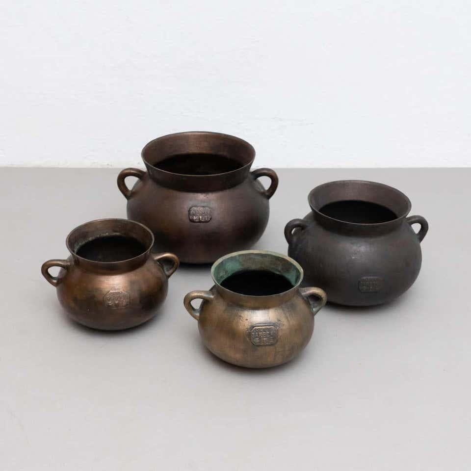 Set of Four Traditional Spanish Bronze Pots For Sale 7
