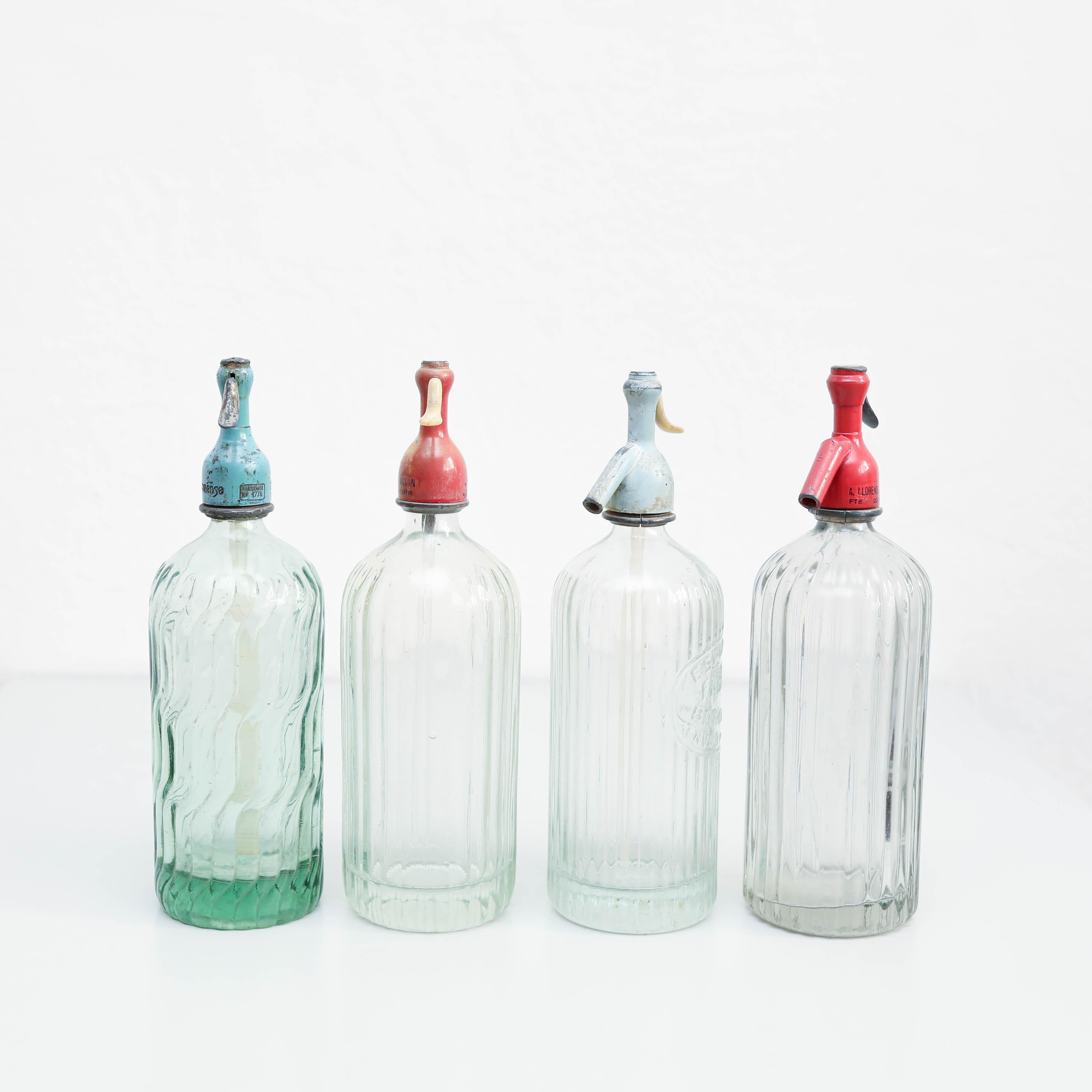 Juego de cuatro sifones de soda españoles tradicionales de época, circa 1970 Rústico en venta