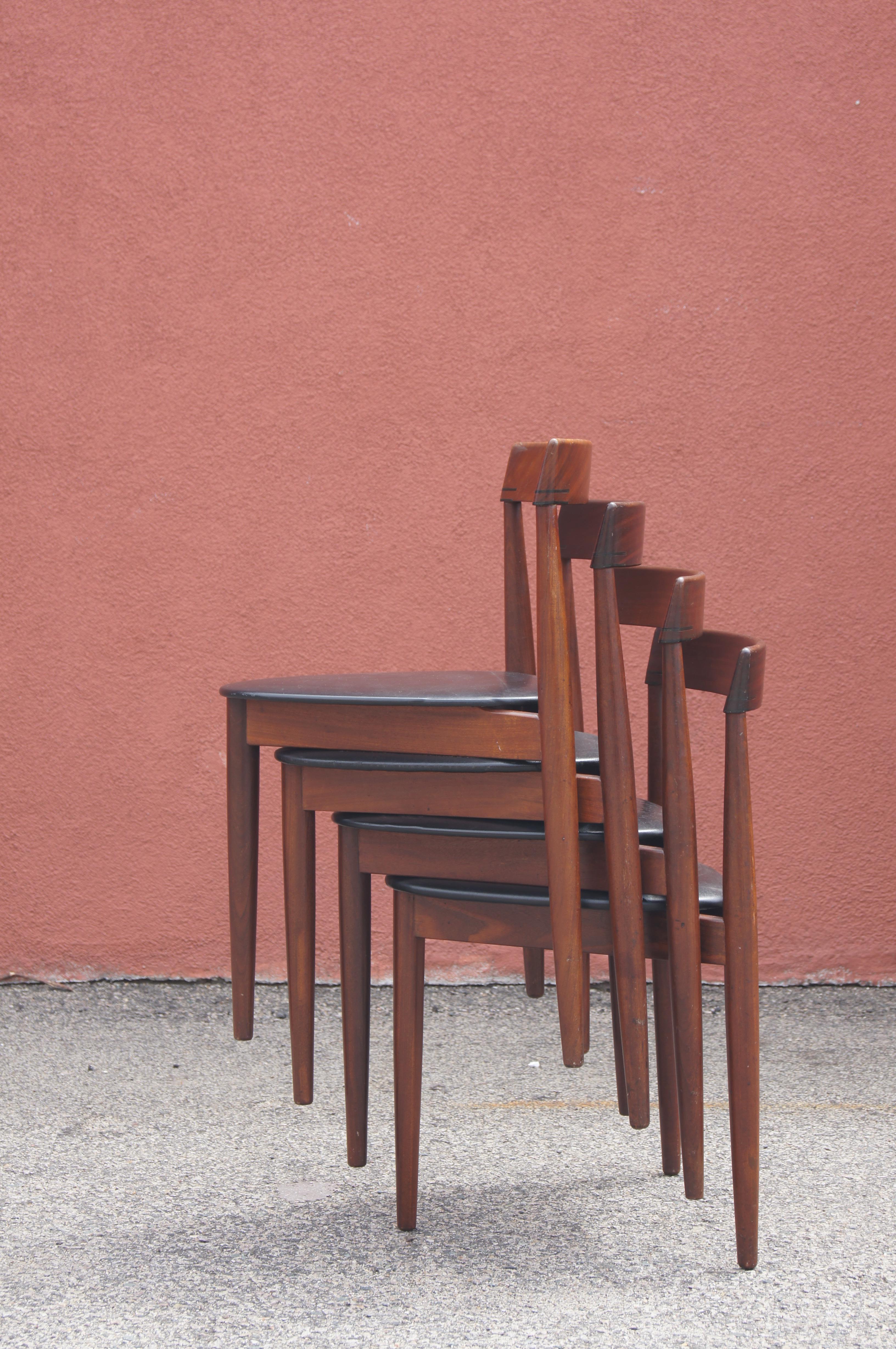 Mid-20th Century Set of Four Triangular Teak Stacking Chairs by Hans Olsen for Frem Røjle For Sale
