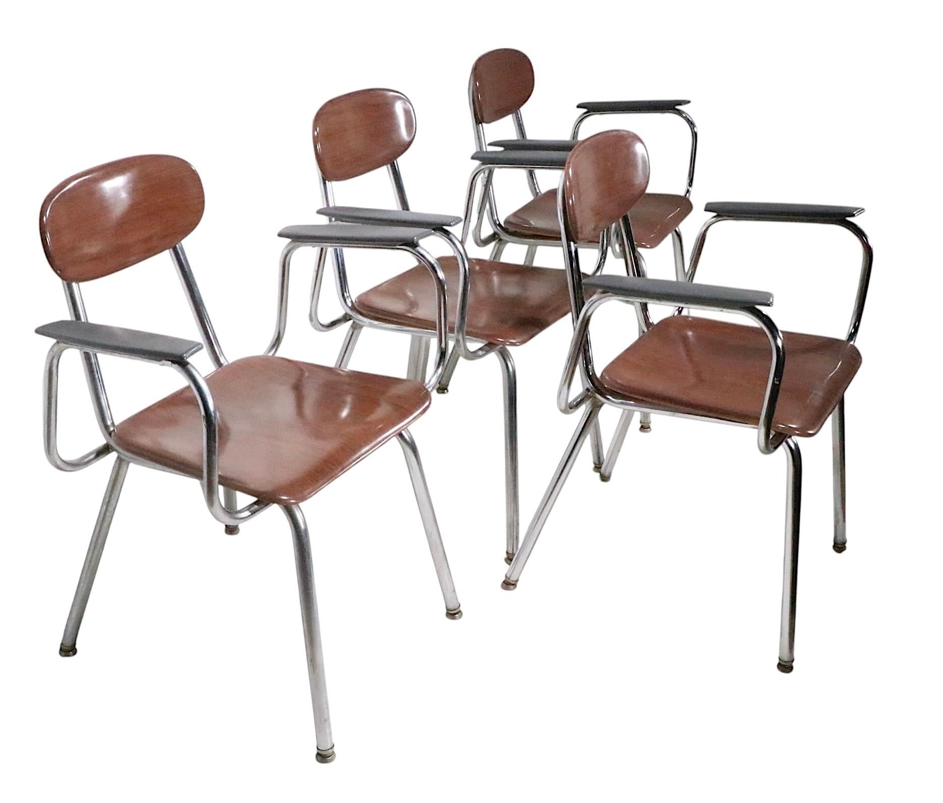 Vierer-Set aus Chrom und Kunststoff  Mid Century Industrial School Stühle im Angebot 8