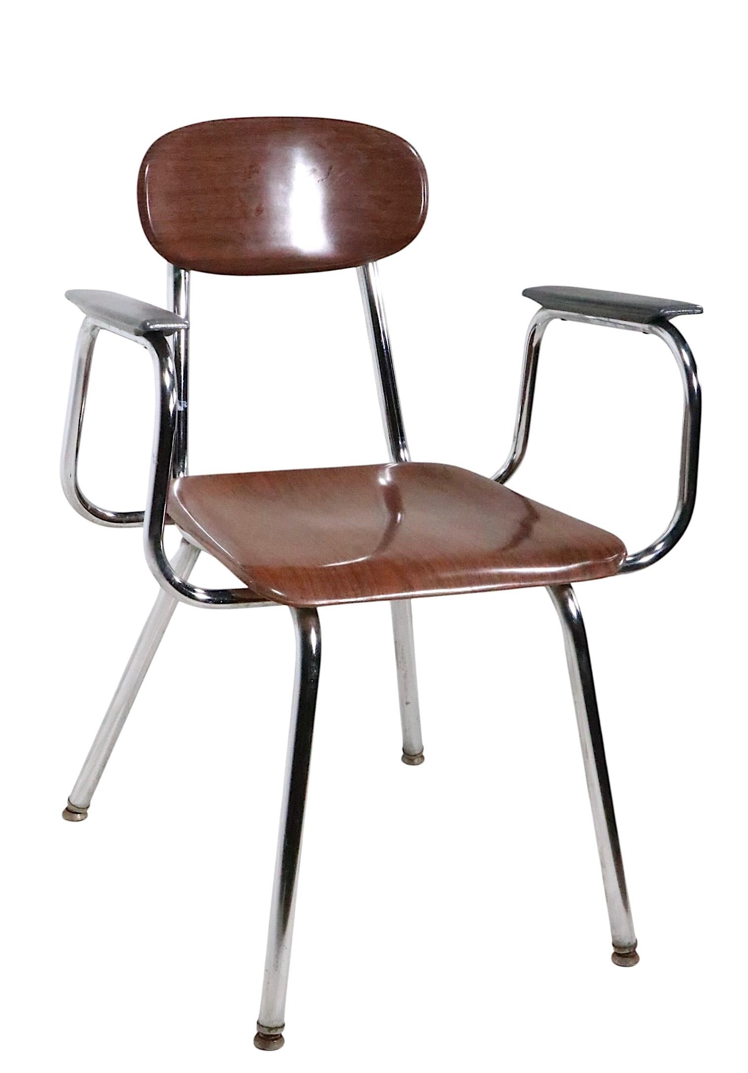 Vierer-Set aus Chrom und Kunststoff  Mid Century Industrial School Stühle im Angebot 10