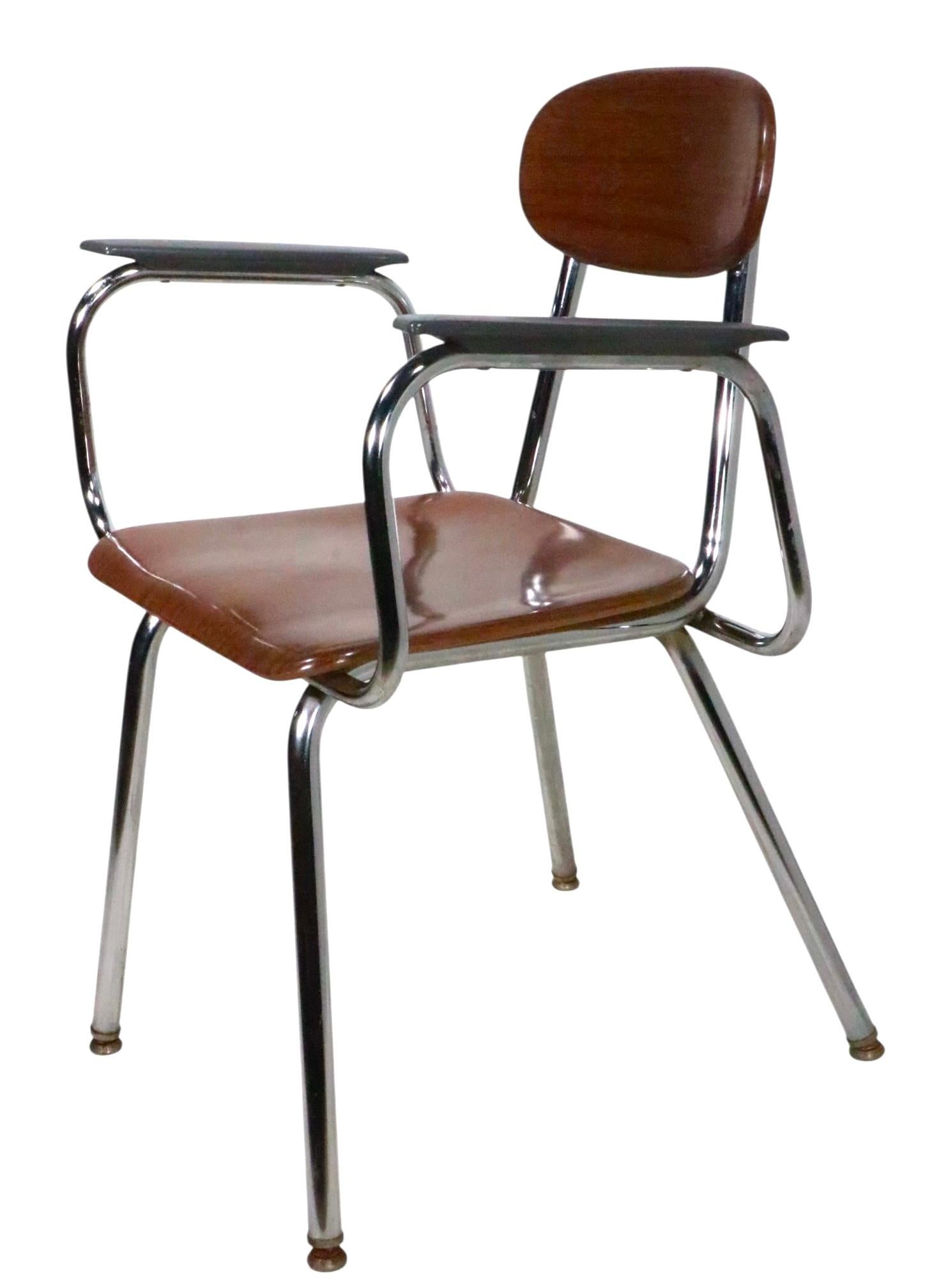 Vierer-Set aus Chrom und Kunststoff  Mid Century Industrial School Stühle im Angebot 11