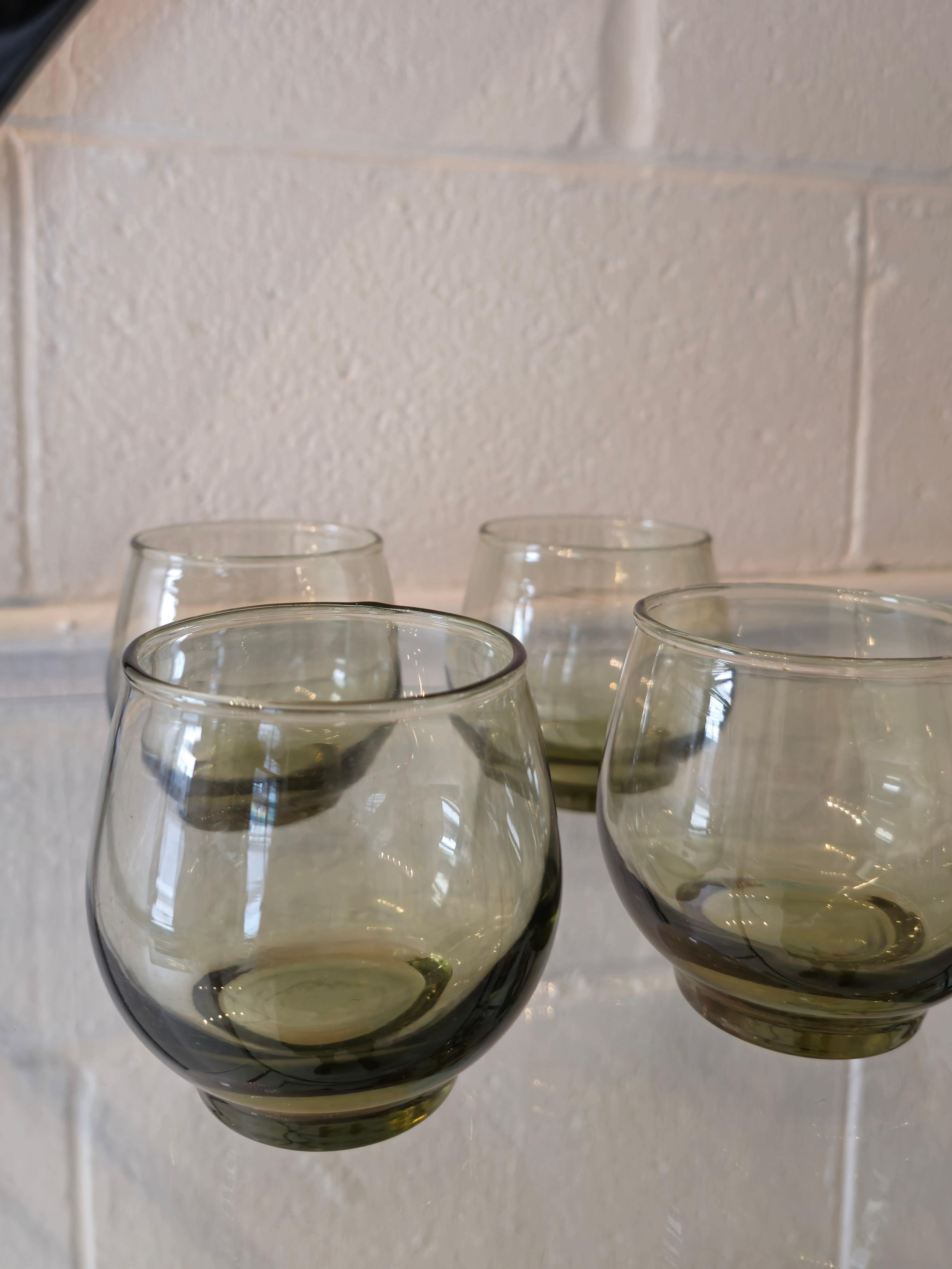 Mid-Century moderno Set di quattro bicchieri Tumbler in vendita