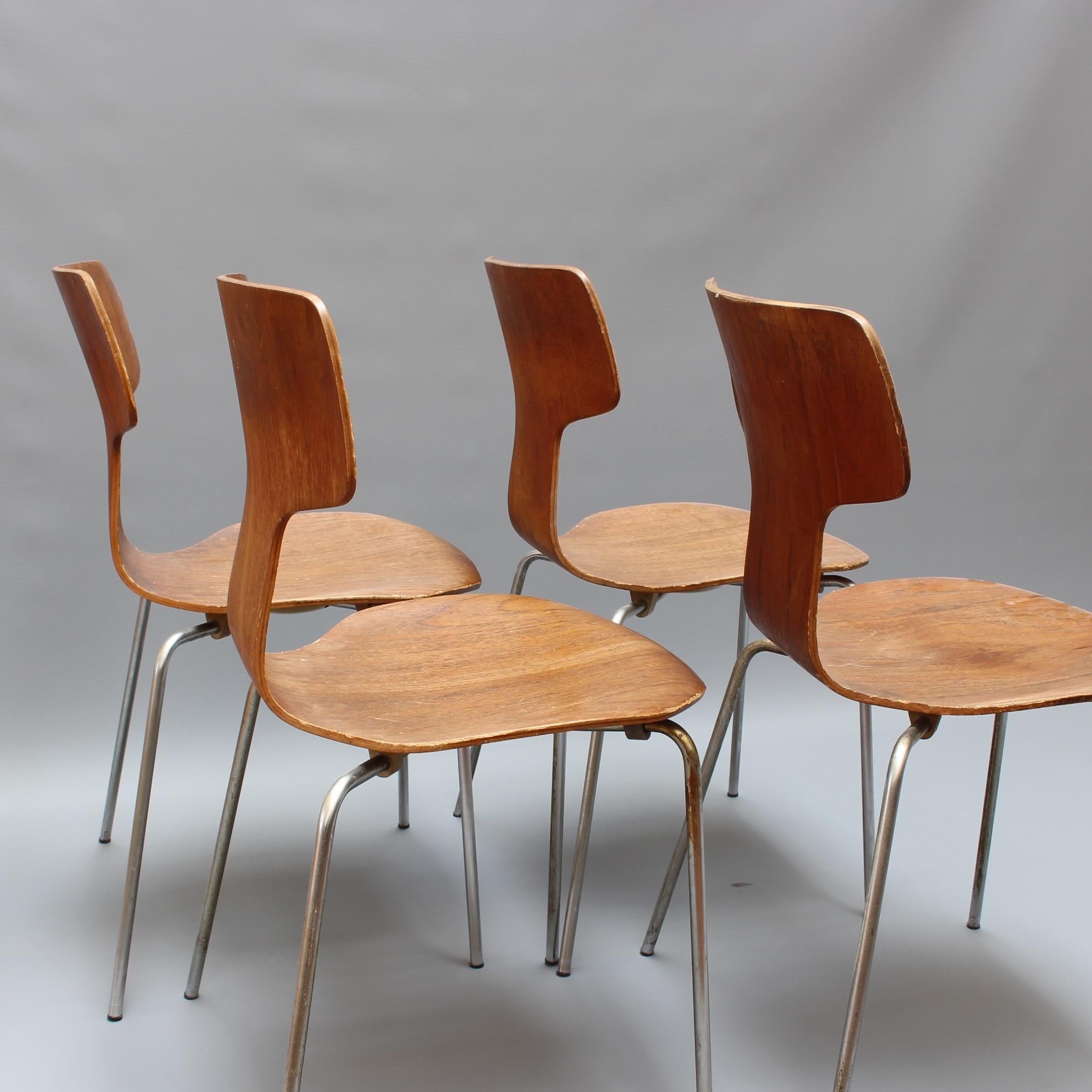 Set of Four Type 3103 Chairs by Arne Jacobsen for Fritz Hansen, 1969 In Distressed Condition In London, GB