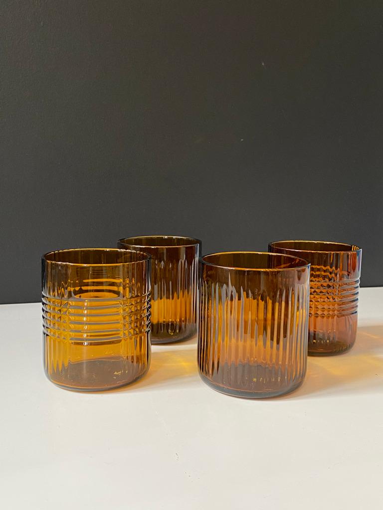 Here is how Feleksan Onar, the creative director of Fy-shan Glass Studio, describes the journey of these tumblers: 