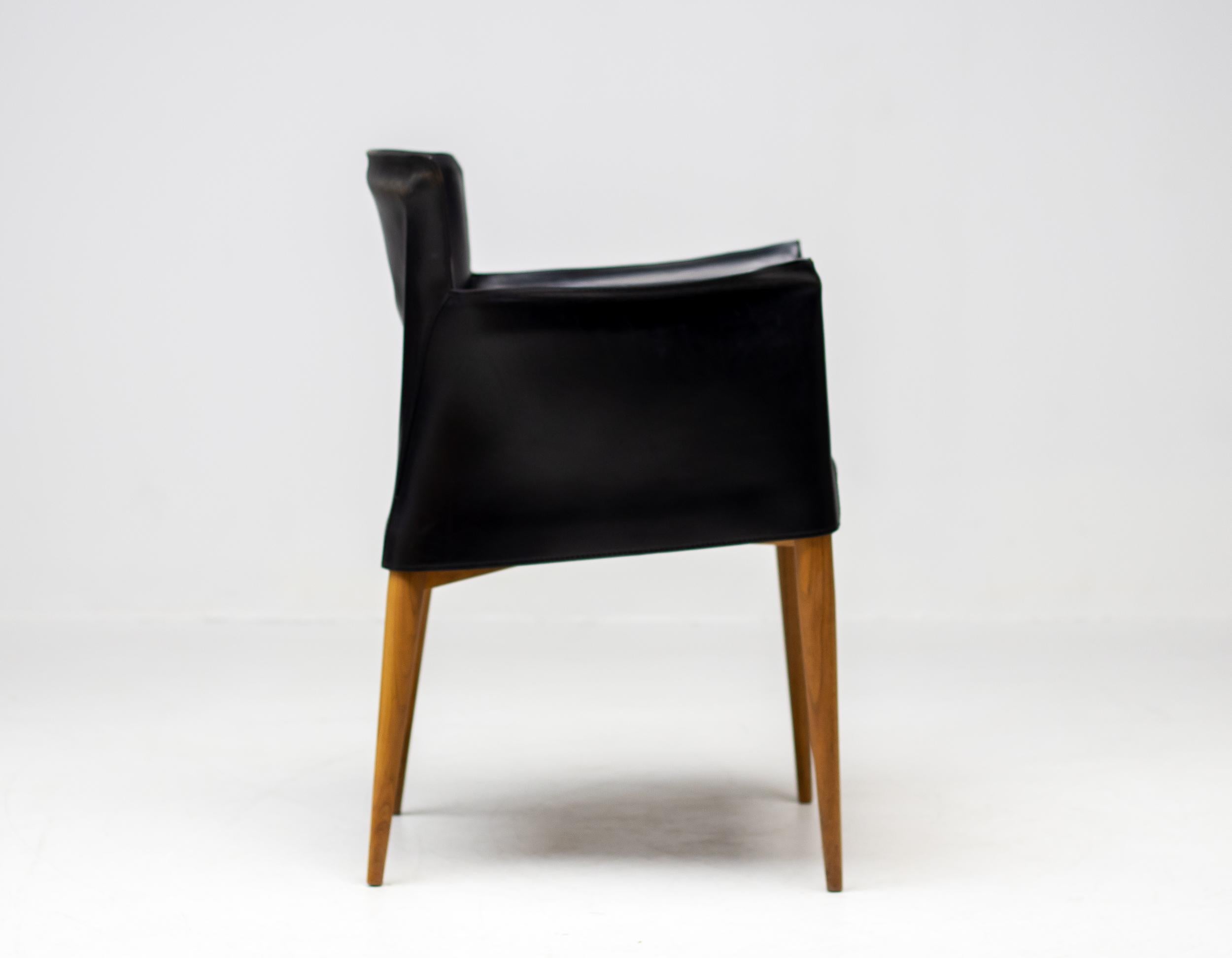 Cuir Ensemble de quatre fauteuils en cuir Vela de Carlo Bartoli  en vente