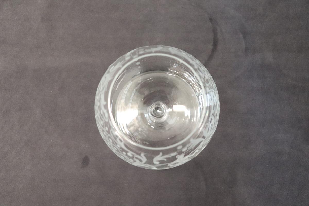 Ensemble de quatre verres vénitiens cognac à décor raffiné en vente 2