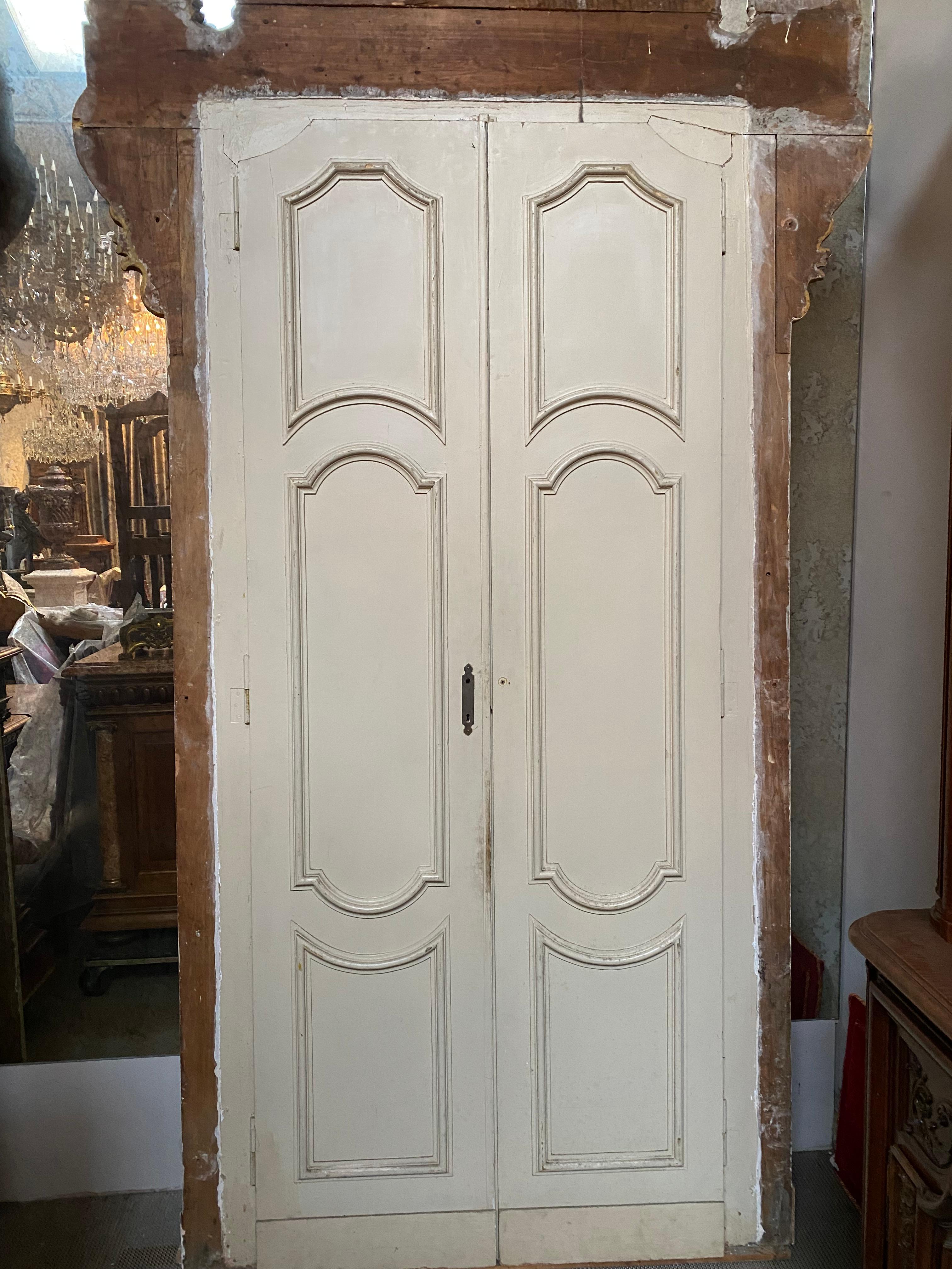Set of Four Venetian Palace Double Doors, Italy, Late 19th Century In Good Condition In PARIS, FR