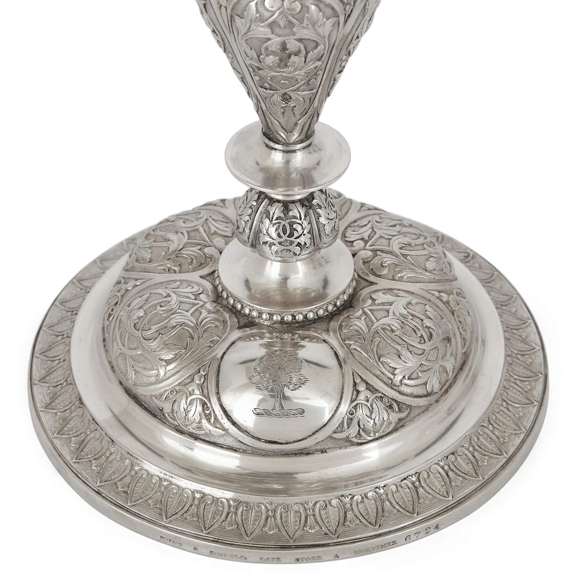 Juego de cuatro peanas victorianas de plata de Hunt & Roskell, Londres en Bueno estado para la venta en London, GB