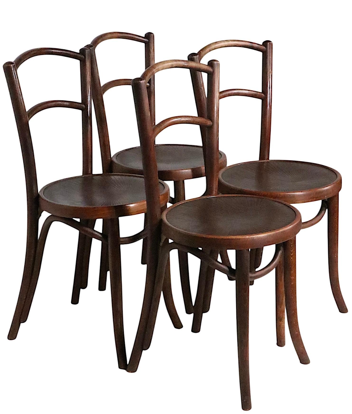 Satz von vier Wiener Secessionisten Bugholz Cafe Bistro Esszimmerstühle von J J Kohn im Angebot 5