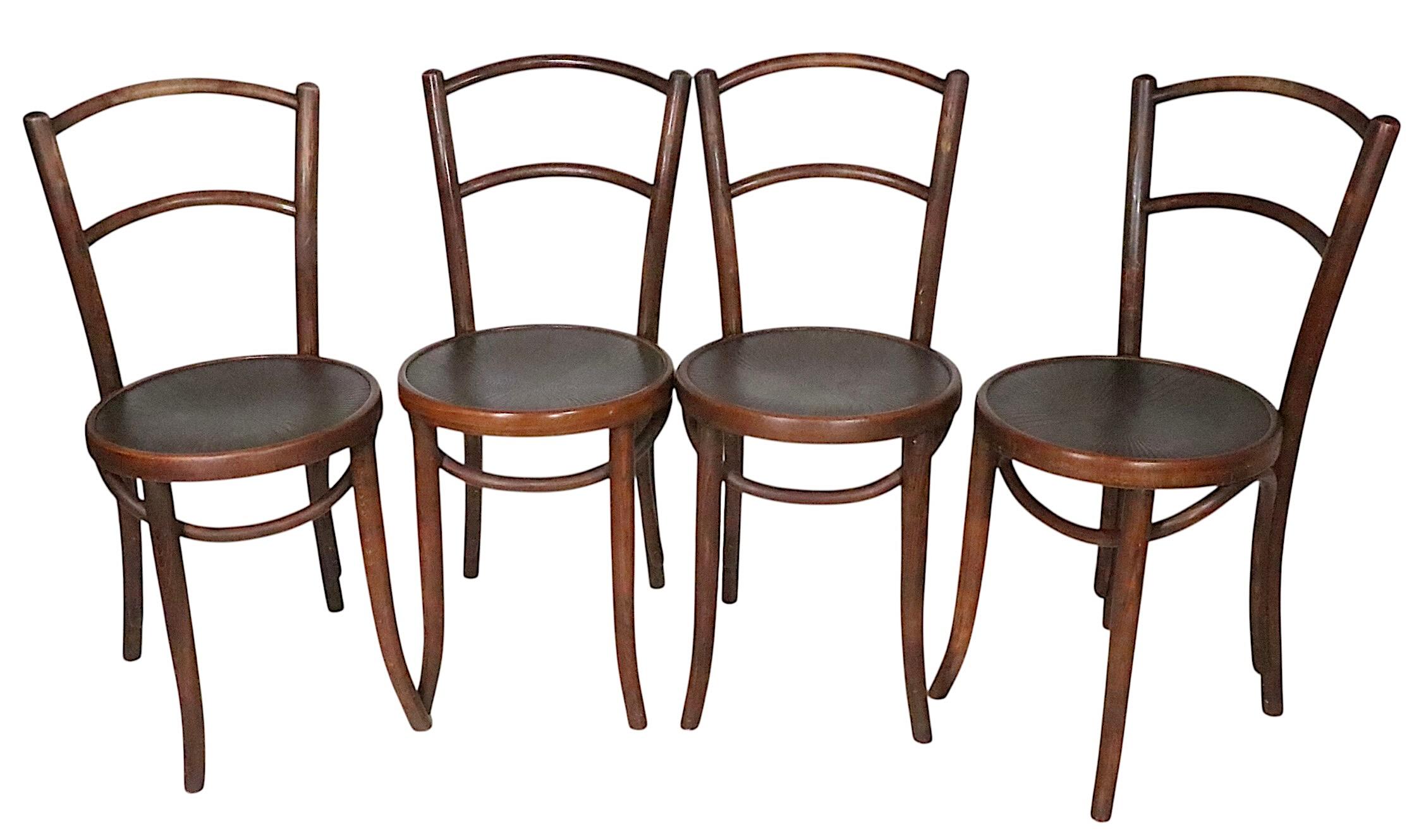 Satz von vier Wiener Secessionisten Bugholz Cafe Bistro Esszimmerstühle von J J Kohn im Angebot 8