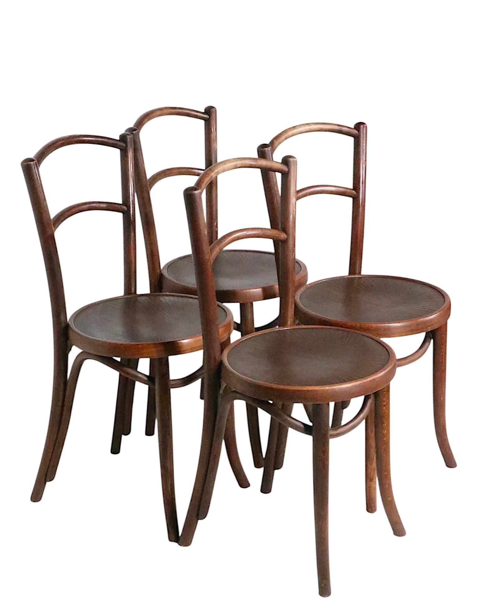 Satz von vier Wiener Secessionisten Bugholz Cafe Bistro Esszimmerstühle von J J Kohn im Angebot 13