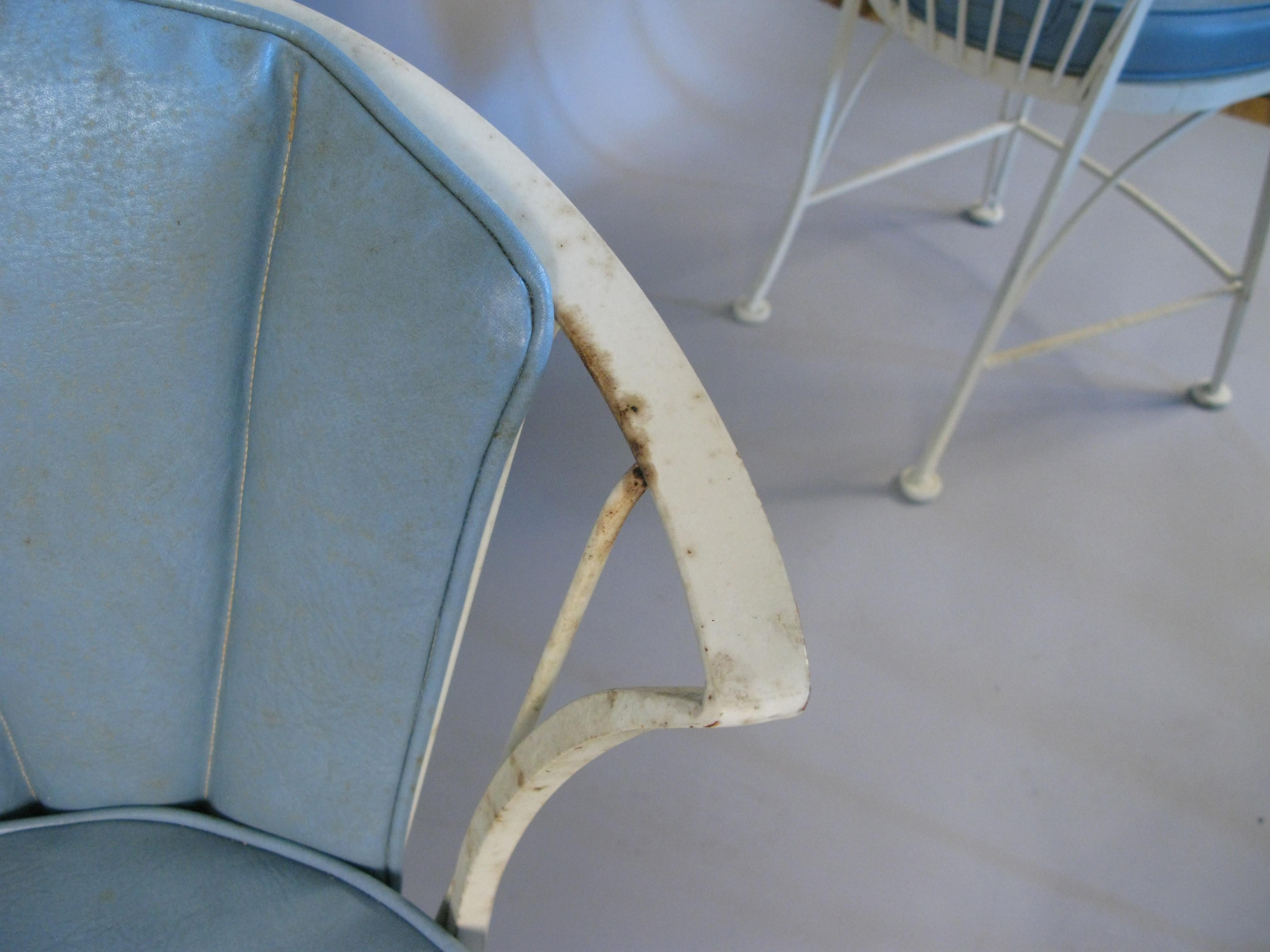 Mid-20th Century Set of Four Vintage 1950s Woodard Pinecrest Chairs